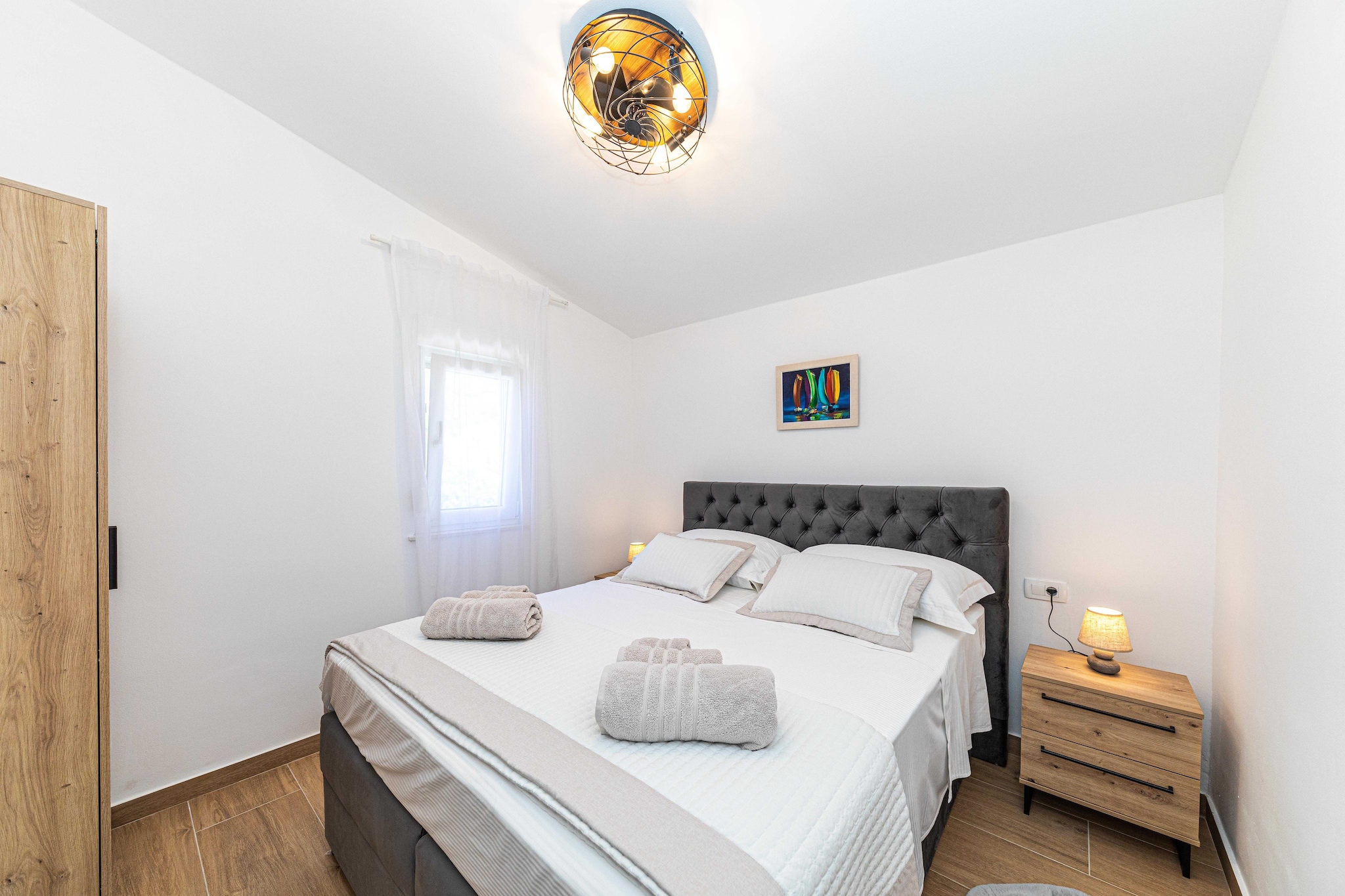 Apartment Anima - Two Bedroom Apartment with Balcony and Sea View-Slaapkamer