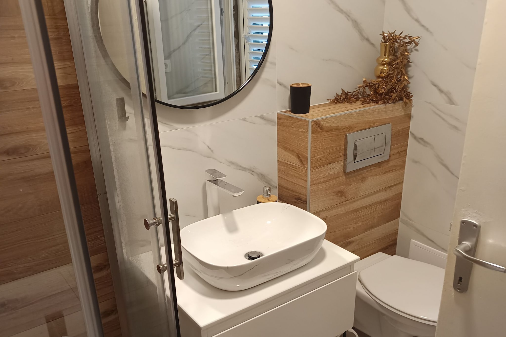 Apartment Analea - Two Bedroom Apartment-Badezimmer