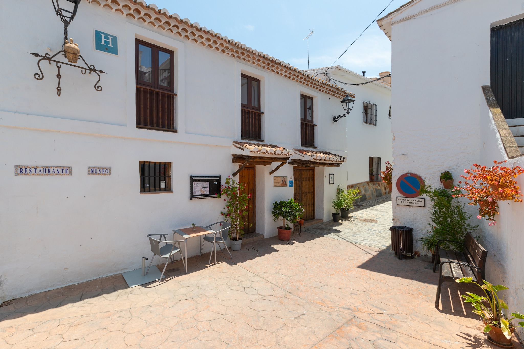 El Porton-Image-tags.
