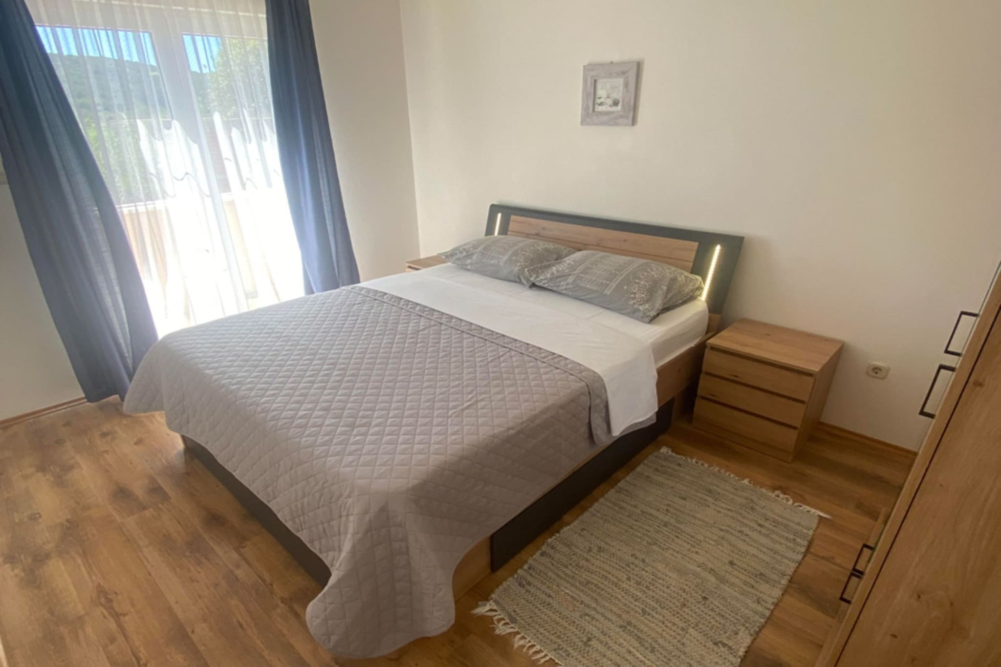 Apartments Danijela & Vlado - One Bedroom Apartment with Balcony and  Garden View-Chambre