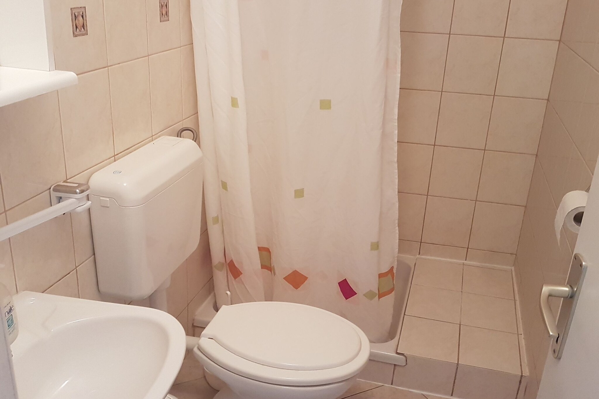Apartments Danijela & Vlado - One Bedroom Apartment with Balcony and  Garden View - Badkamer