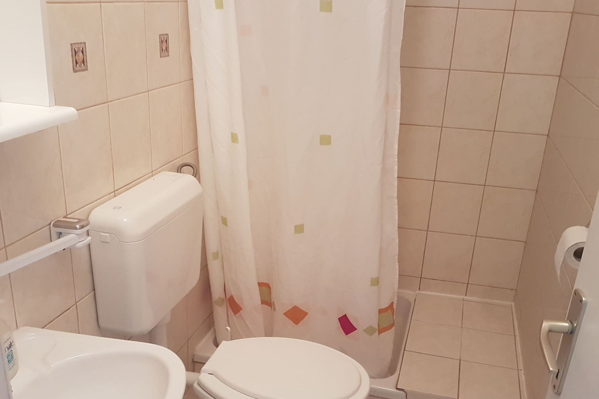 Apartments Danijela & Vlado - Two Bedroom Apartment with Balcony and Garden View-Salle de bain