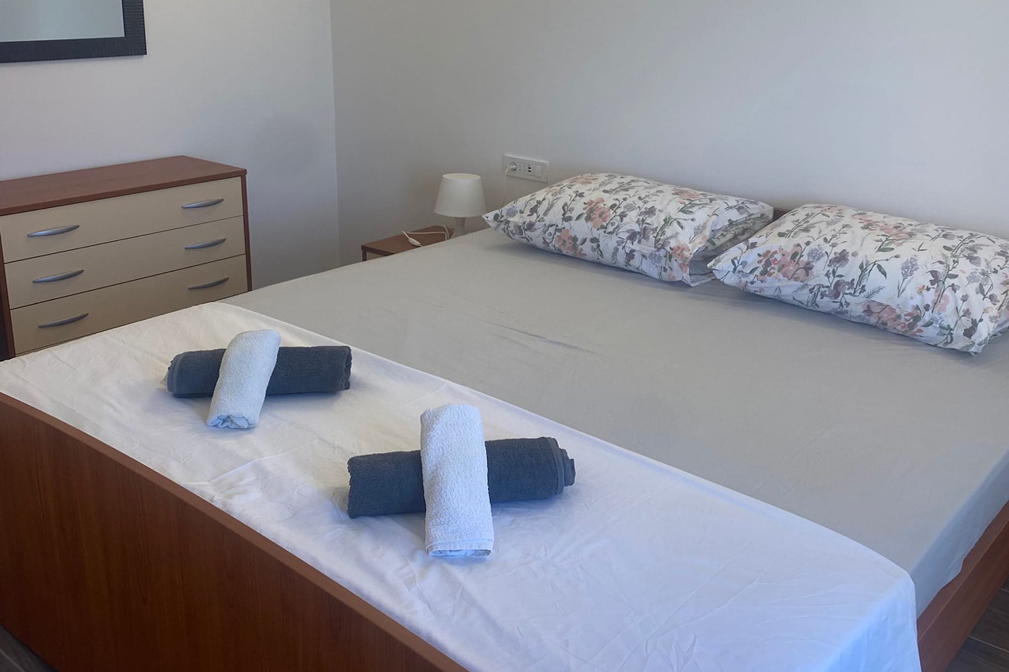 Apartments Danijela & Vlado - Two Bedroom Apartment with Balcony and Garden View - Slaapkamer