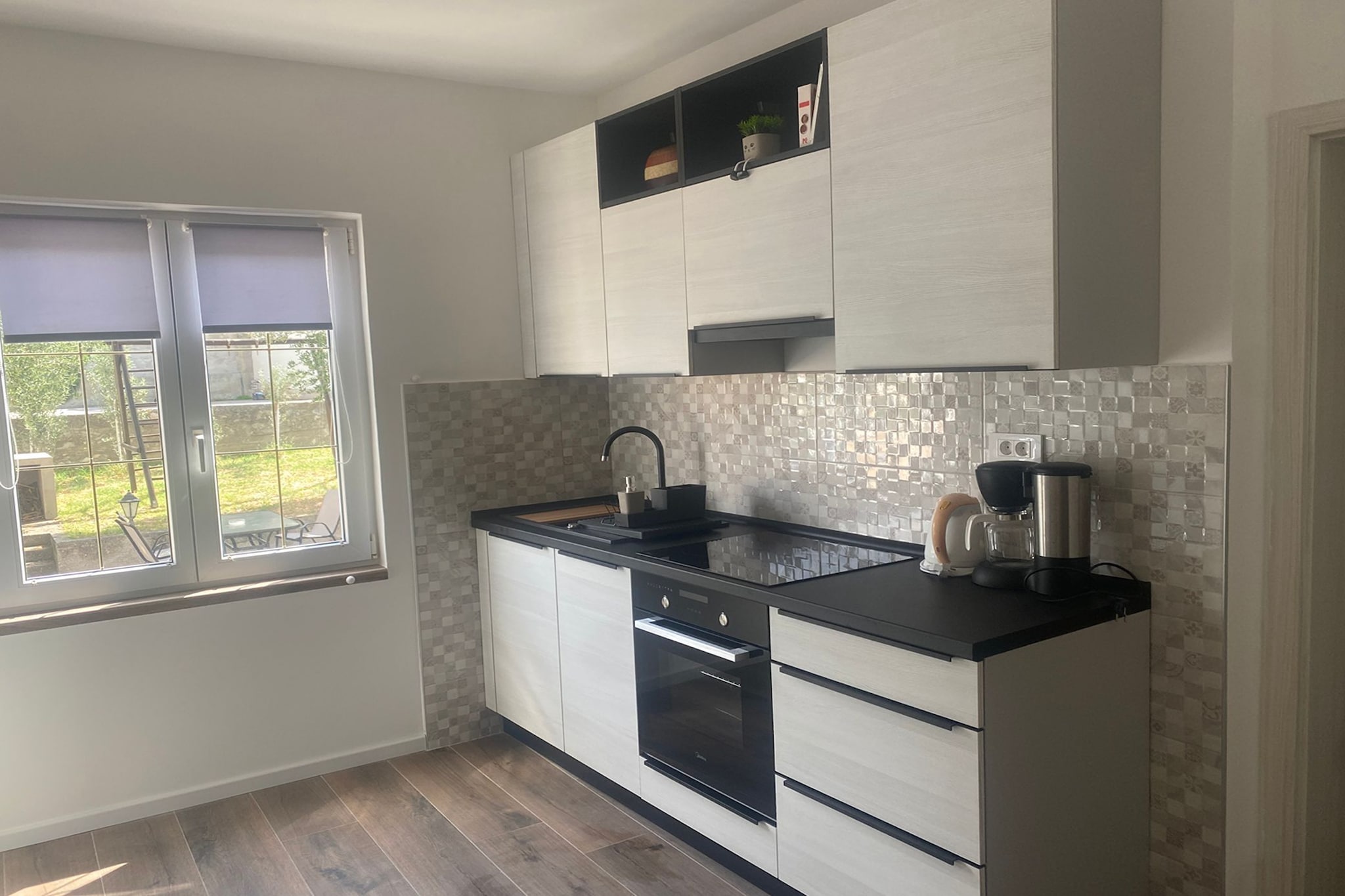 Apartments Danijela & Vlado - Two Bedroom Apartment with Balcony and Garden View - Keuken