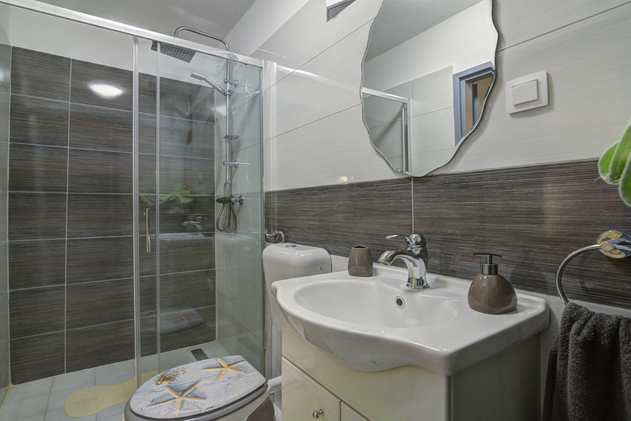 Apartments Luka & Leona - Two Bedroom Apartment with Balcony Luka-Badezimmer