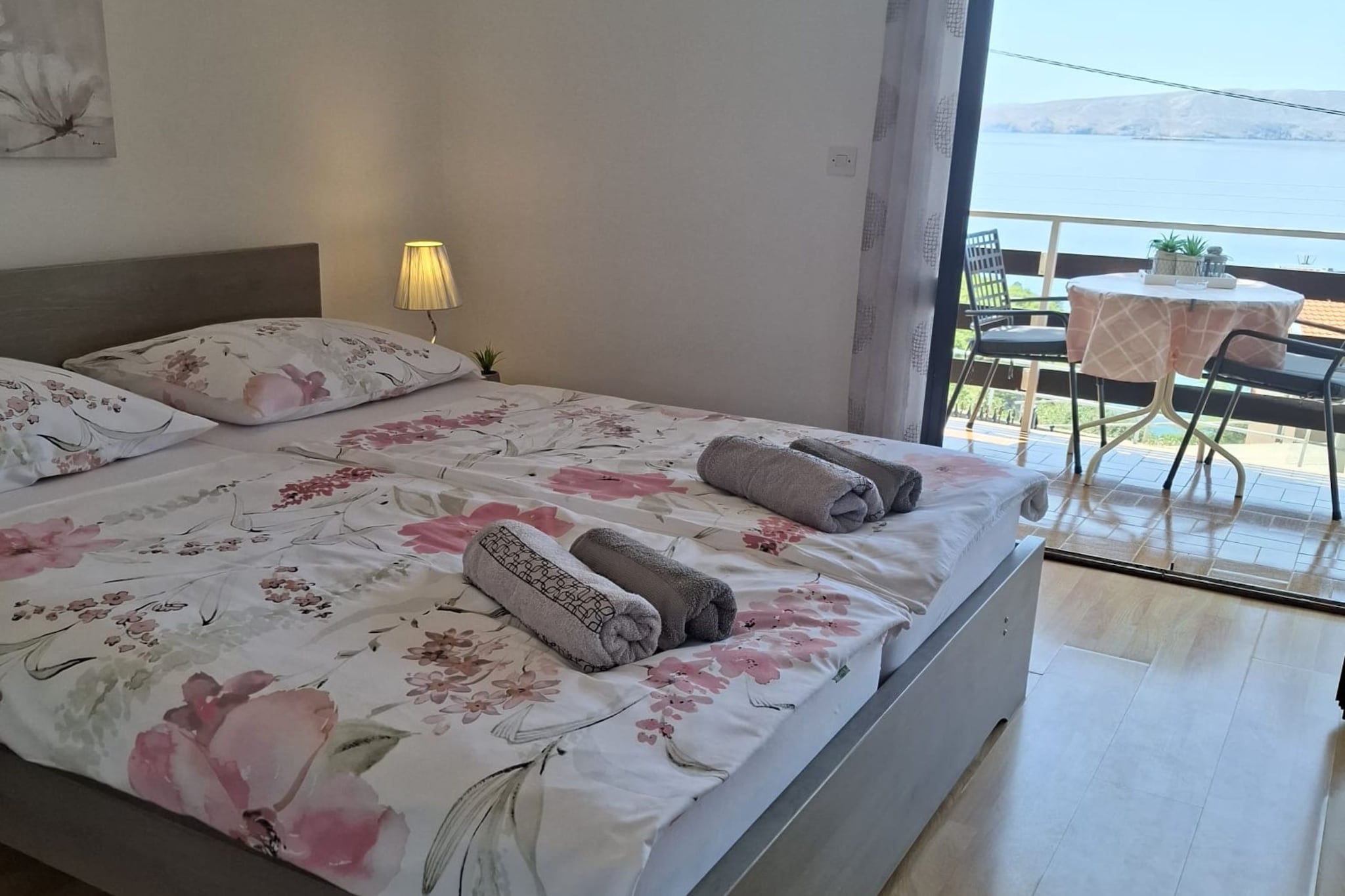 Apartments Luka & Leona - Two Bedroom Apartment with Balcony Luka-Schlafzimmer