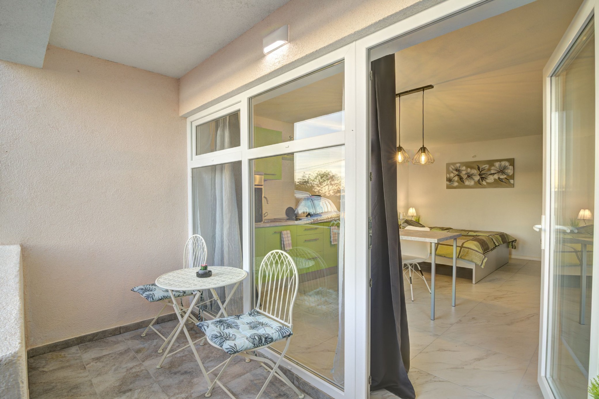 Apartments Luka & Leona - Studio Apartment with Terrace Leona-Balcon-terrasse