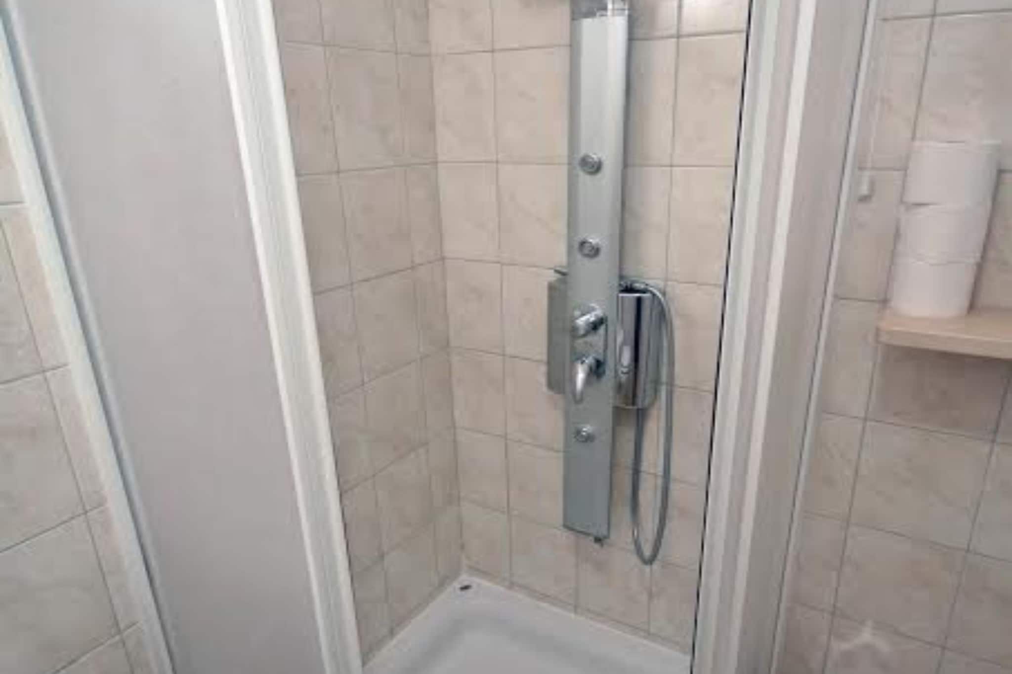 Beachfront Apartments Tamarix - Studio Apartment 4