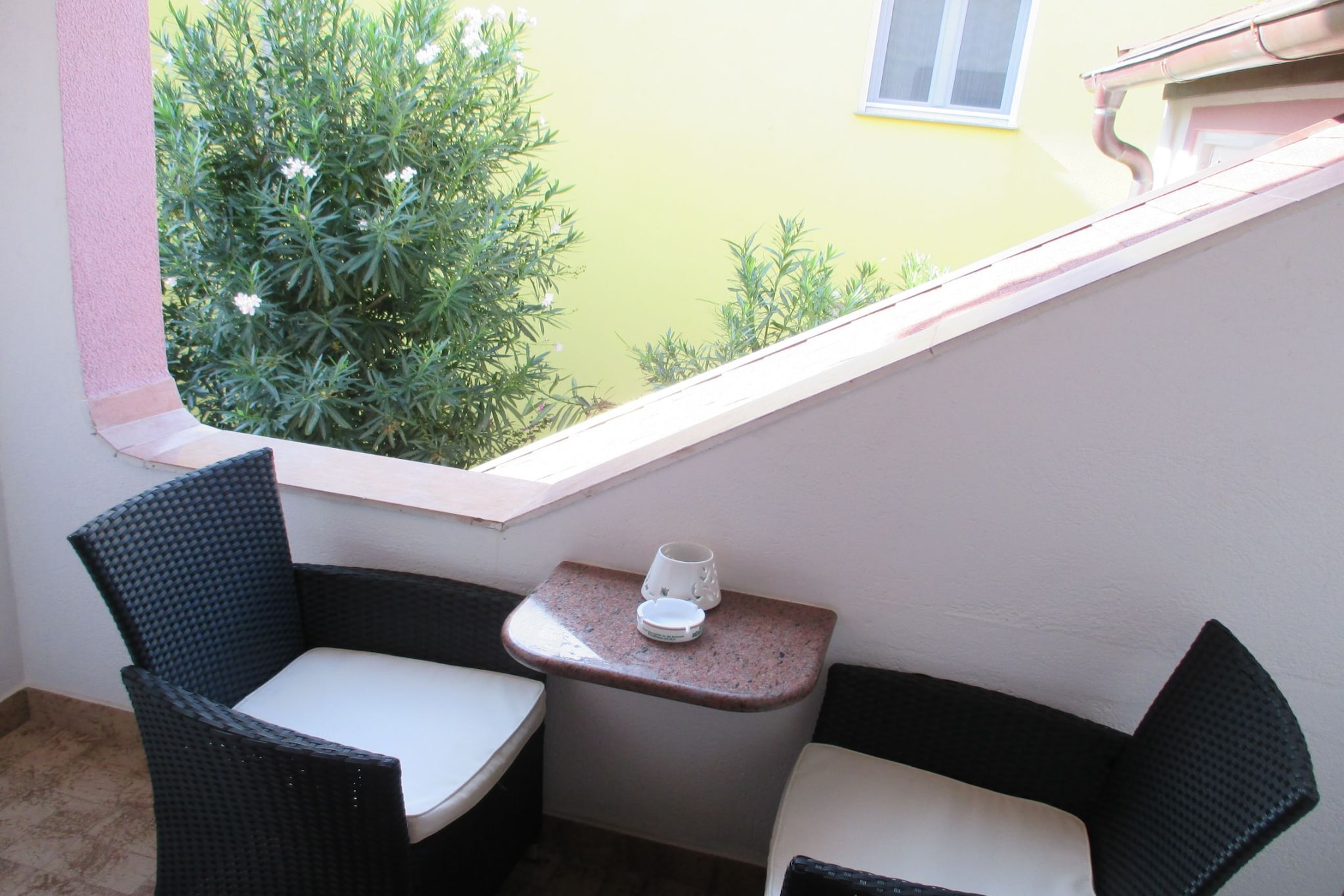 Double Room with Balcony 1 - Room 9-Innenbereich