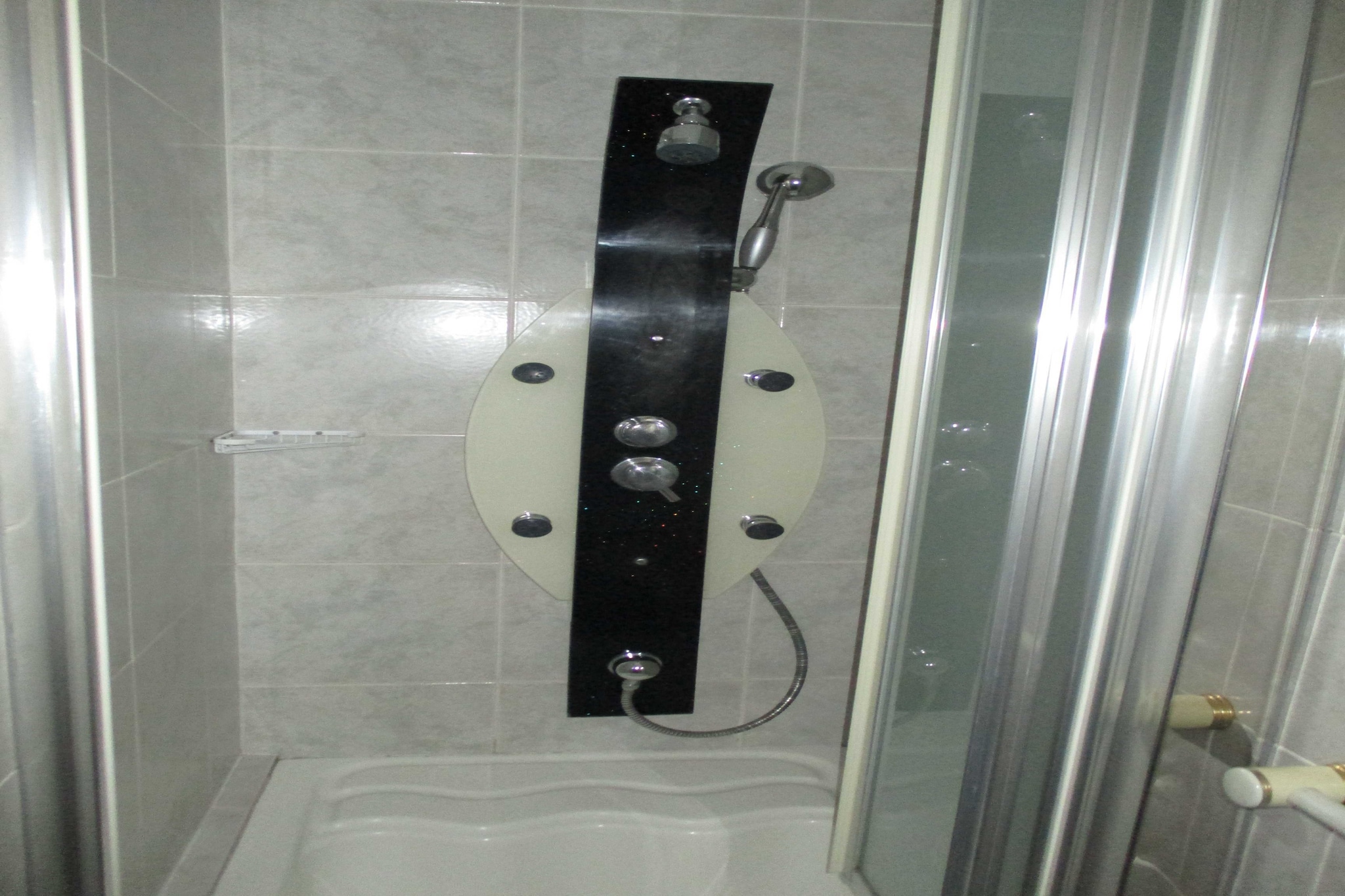Guest House Villa Daniel - Two Bedroom Apartment with Balcony-Badezimmer