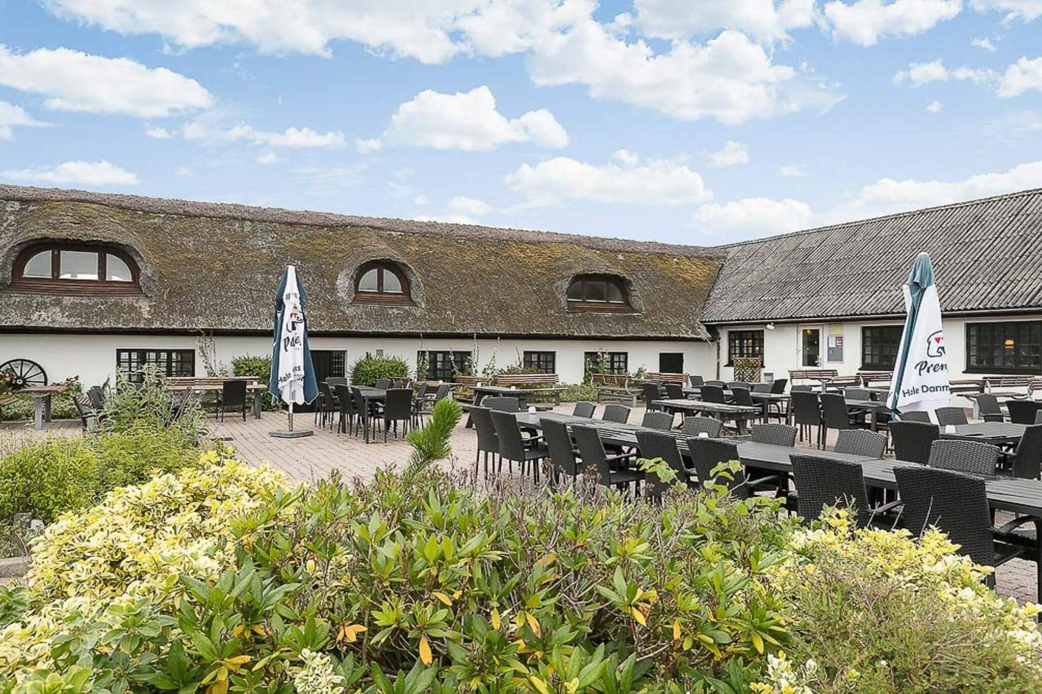 Kitchen(coffee machine, oven(mini), fridge, fridge-freezer), Living/bed room(TV(danish TV channels (DR1 and TV2))), bedroom(4x single bed), bedroom(2x single bed), bathroom(shower, toilet), Bubble bath(shared with other guests, indoor), sauna(shared with other guests, indoor, heated), heating(central), terrace, terrace, BBQ, parking, swimming pool(shared with other guests, outside)