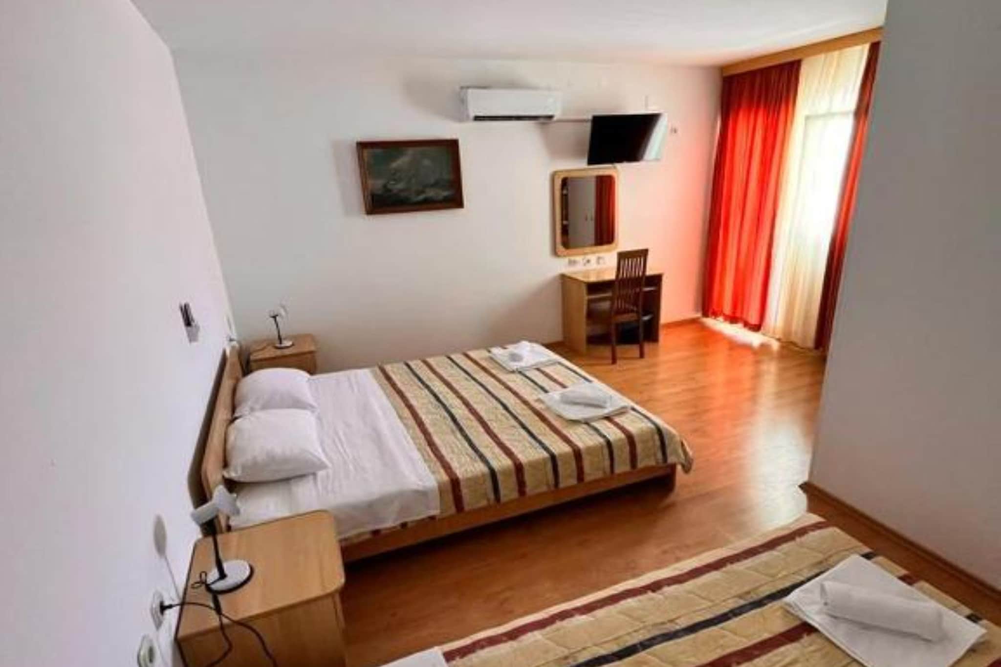 Triple Room with Sea View 109