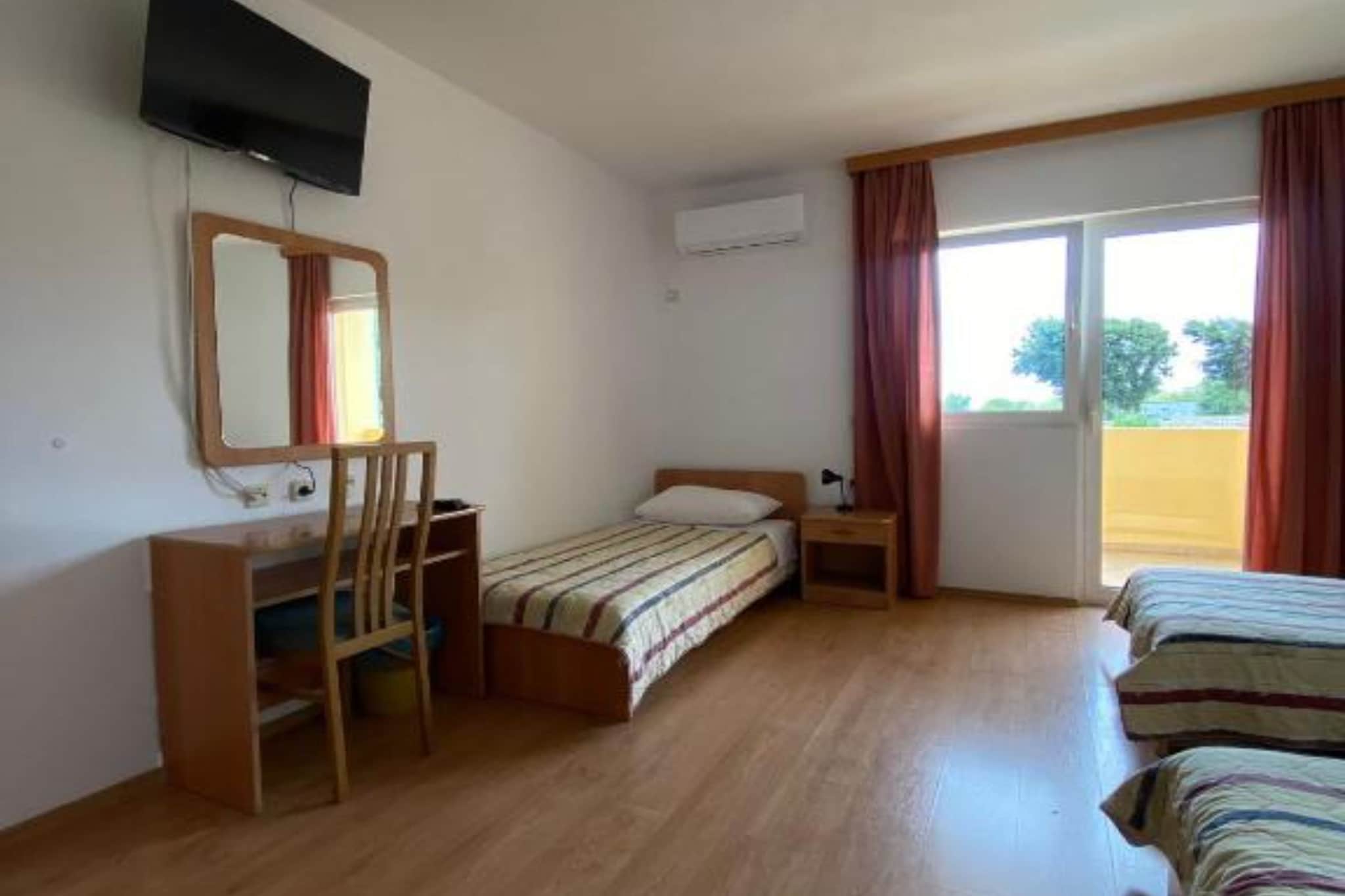 Pansion Tony Pag - Quadruple Room with Balcony 110