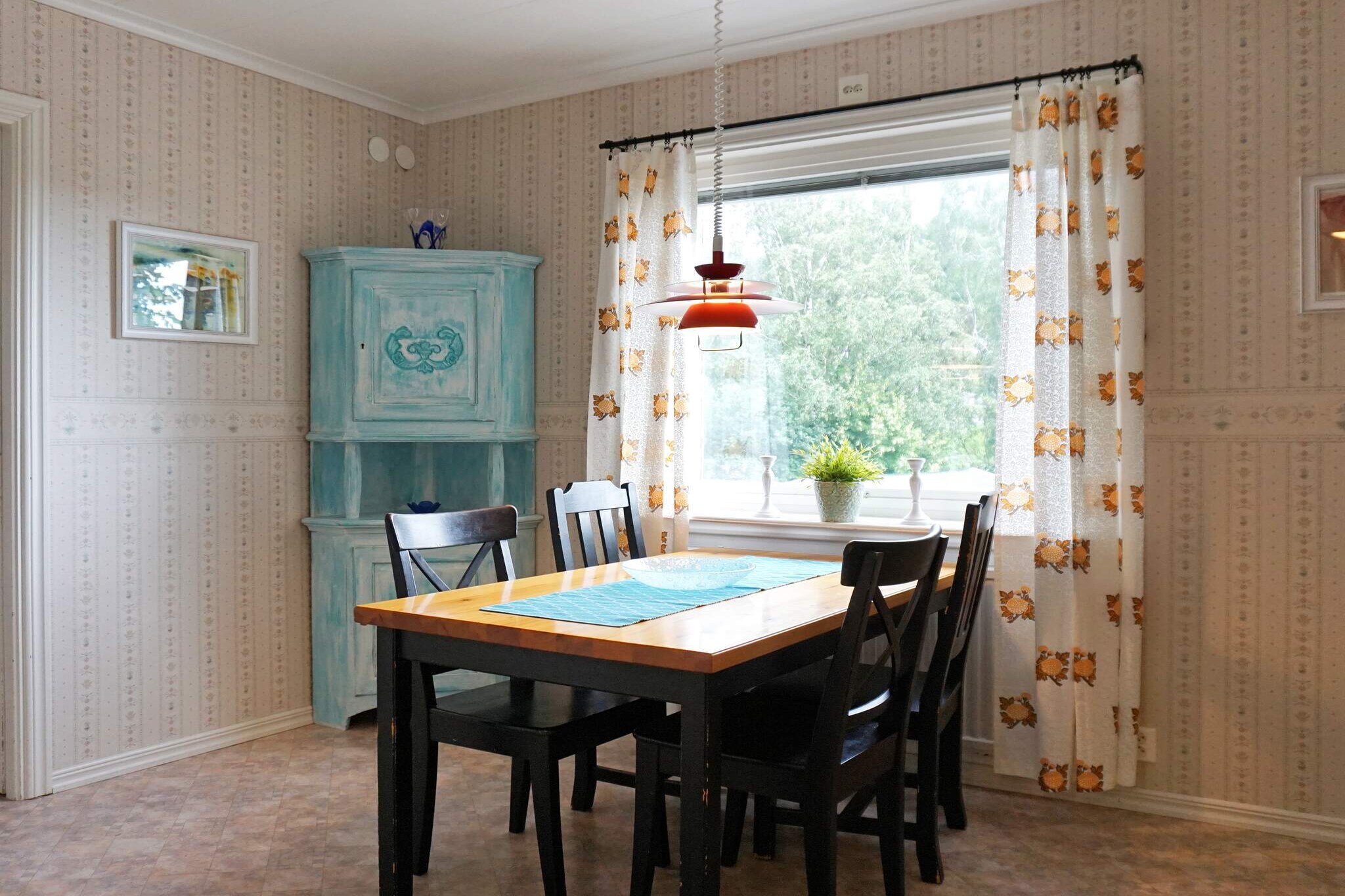 6 person holiday home in MUNKEDAL