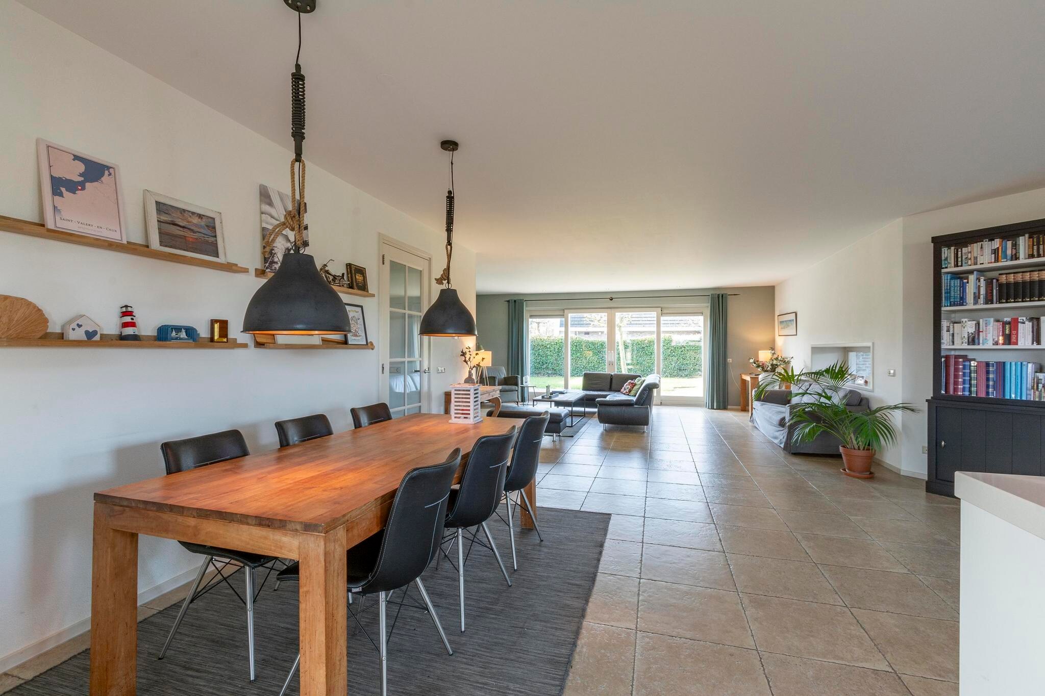 Villa De Strandloper-Eetkamer