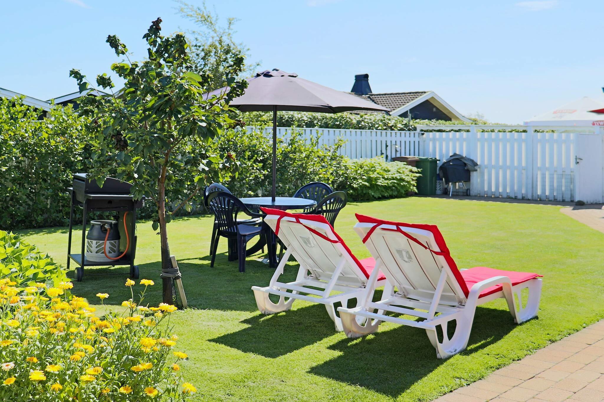A nice guest house in the southern part of Olofsbo, within walking distance to the beach. The annex consists of two cottages. The home is perfect for two couples or a family with older children. A short walk takes you to a small picturesque marina and the popular and lovely sandy beach. There is both a summer shop and several restaurants here. The main building has a bedroom with two single beds, a living room with dining area and sofa. The kitchen is a little smaller but well equipped and the bathroom has a shower. A lovely glass-enclosed conservatory with a comfortable sofa group and TV, which can be opened up to the garden. Right next to it is the other small cabin, which has a bedroom with two single beds, a living room with a small TV and a bathroom with a shower. Both cottages have free wifi. Outside the cottages there is a lovely patio, part of the owner's beautiful garden which is at your disposal. Here there is outdoor furniture, sun loungers made of barbecue. Olofsbo is a real summer paradise, with both shops and restaurants. The long sandy beach is very popular with families with children. In the southern part there are high sand dunes and at the small marina there are good crab fishing spots. You are also close to the lovely summer towns of Falkenberg and Varberg. In Falkenberg there are many nice little cafes, restaurants and shops. For those interested in golf, there are several golf courses within easy reach. The closest is BjÃ¶rhults Gk. The house is not rented out to youth groups. The area also invites you to nice walks or bike rides. Morups TÃ¥nge is a nature reserve with fantastic bird life and nice walking paths. A little further north is the small community of Glommen with its cozy fishing and marina. You are also close to the lovely summer towns of Falkenberg and Varberg. In Falkenberg there are many nice little cafes, restaurants and shops.