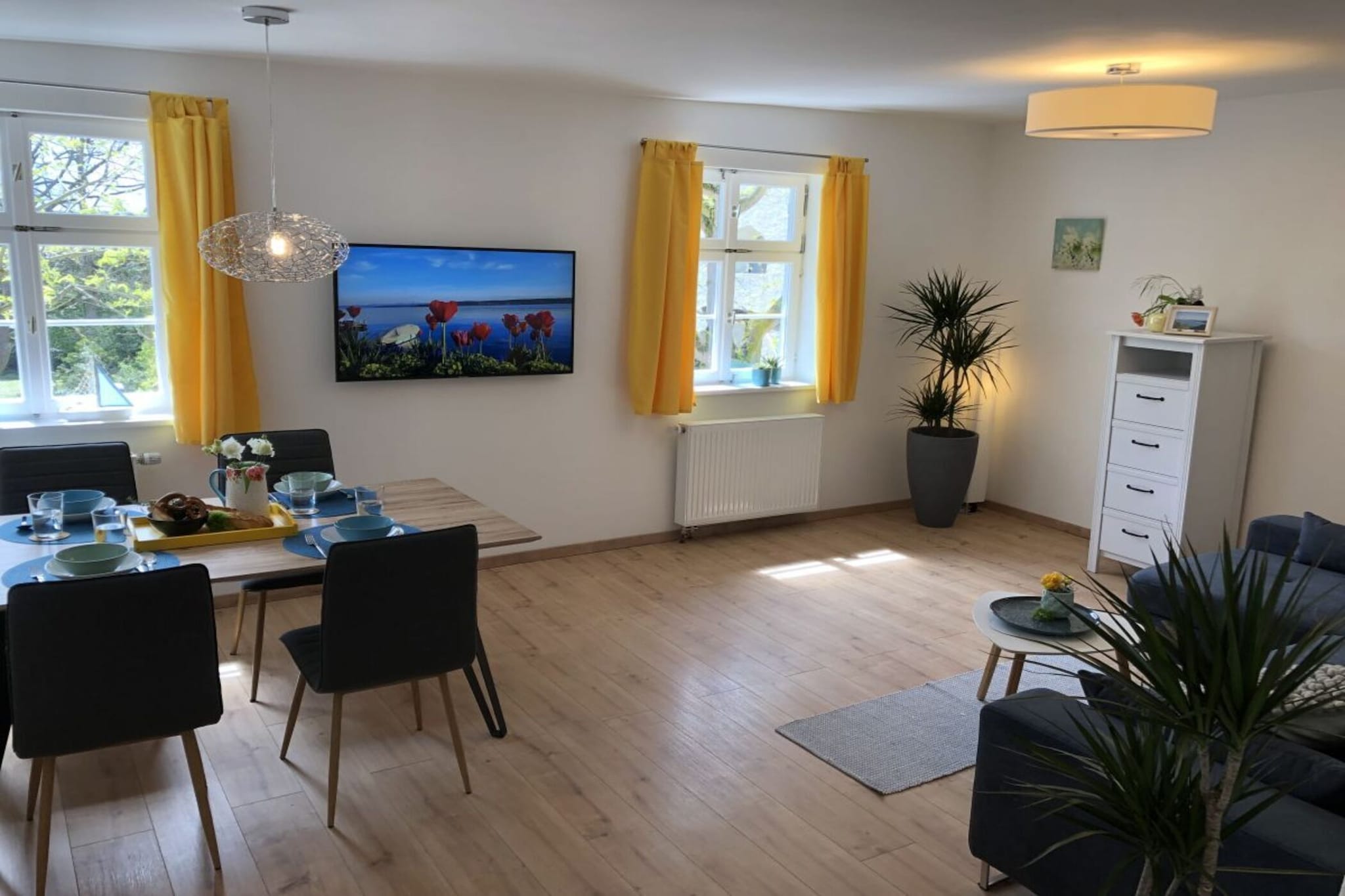 274649-Eetkamer