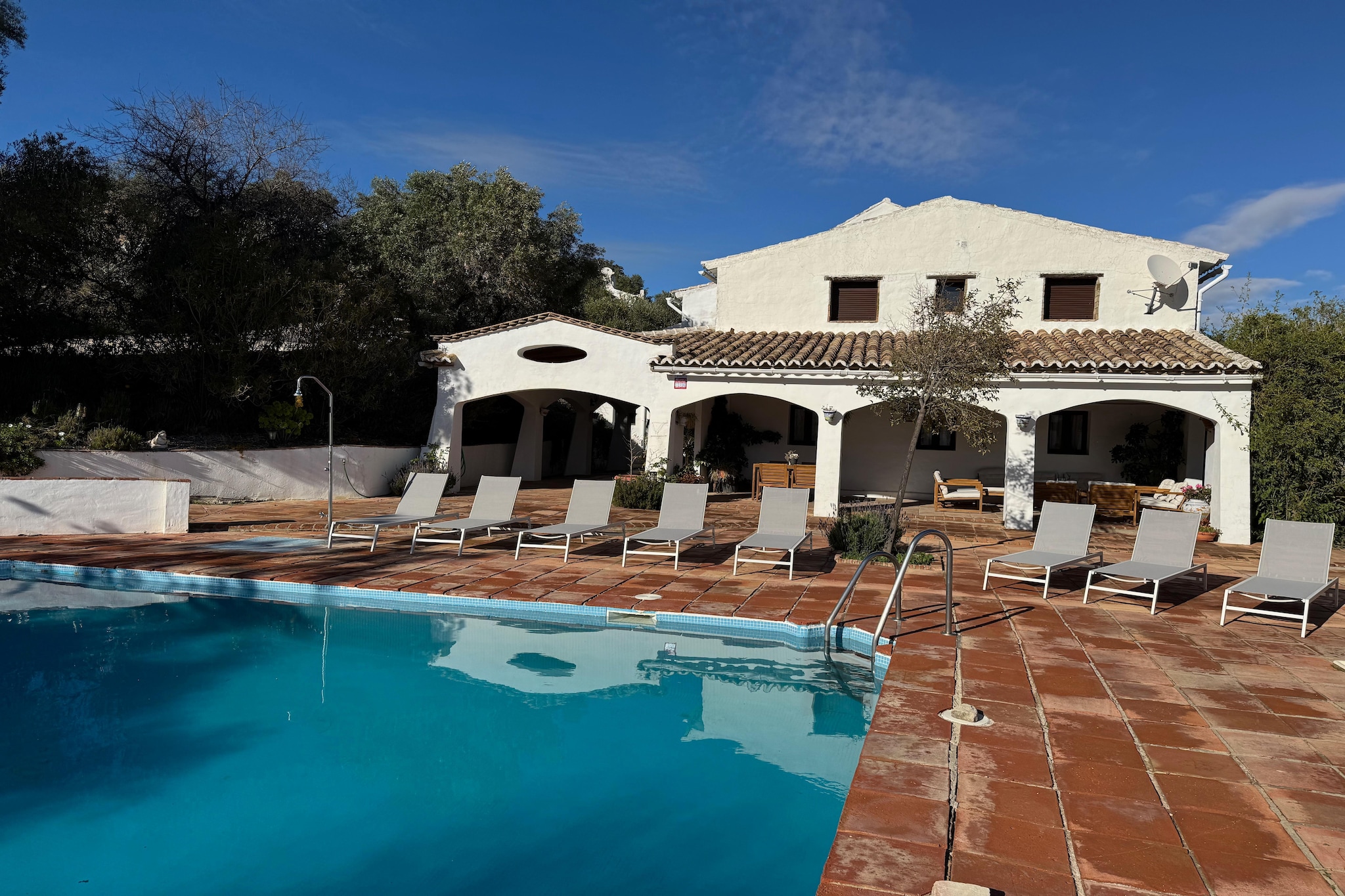 Cortijo Rosario-Buitenkant zomer