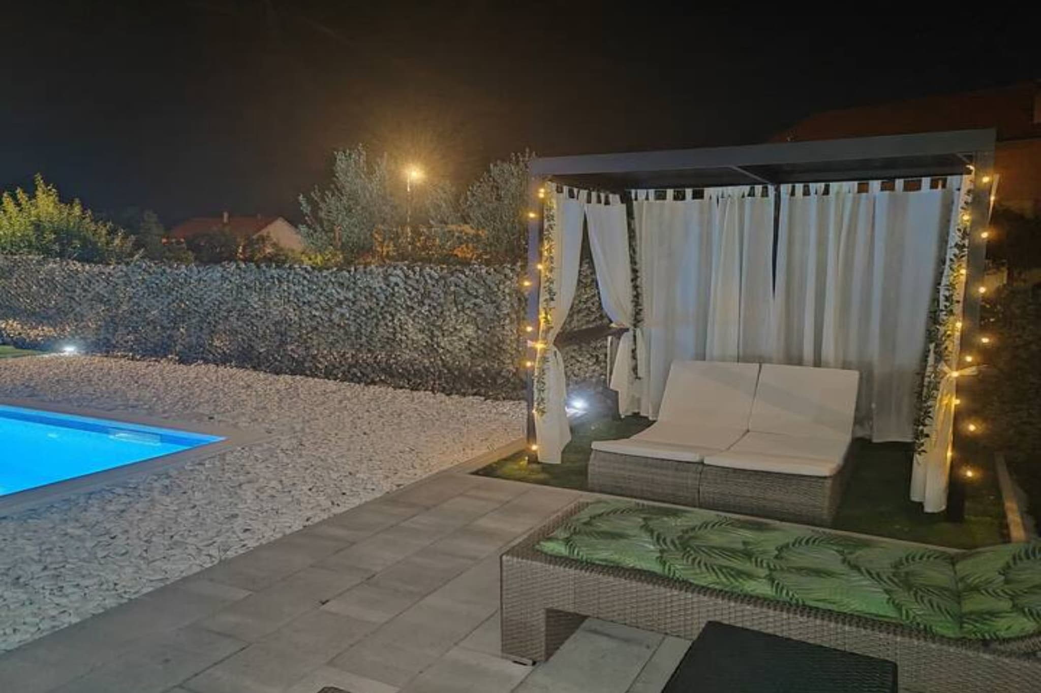 Five Bedroom Villa with Private Pool-Piscine