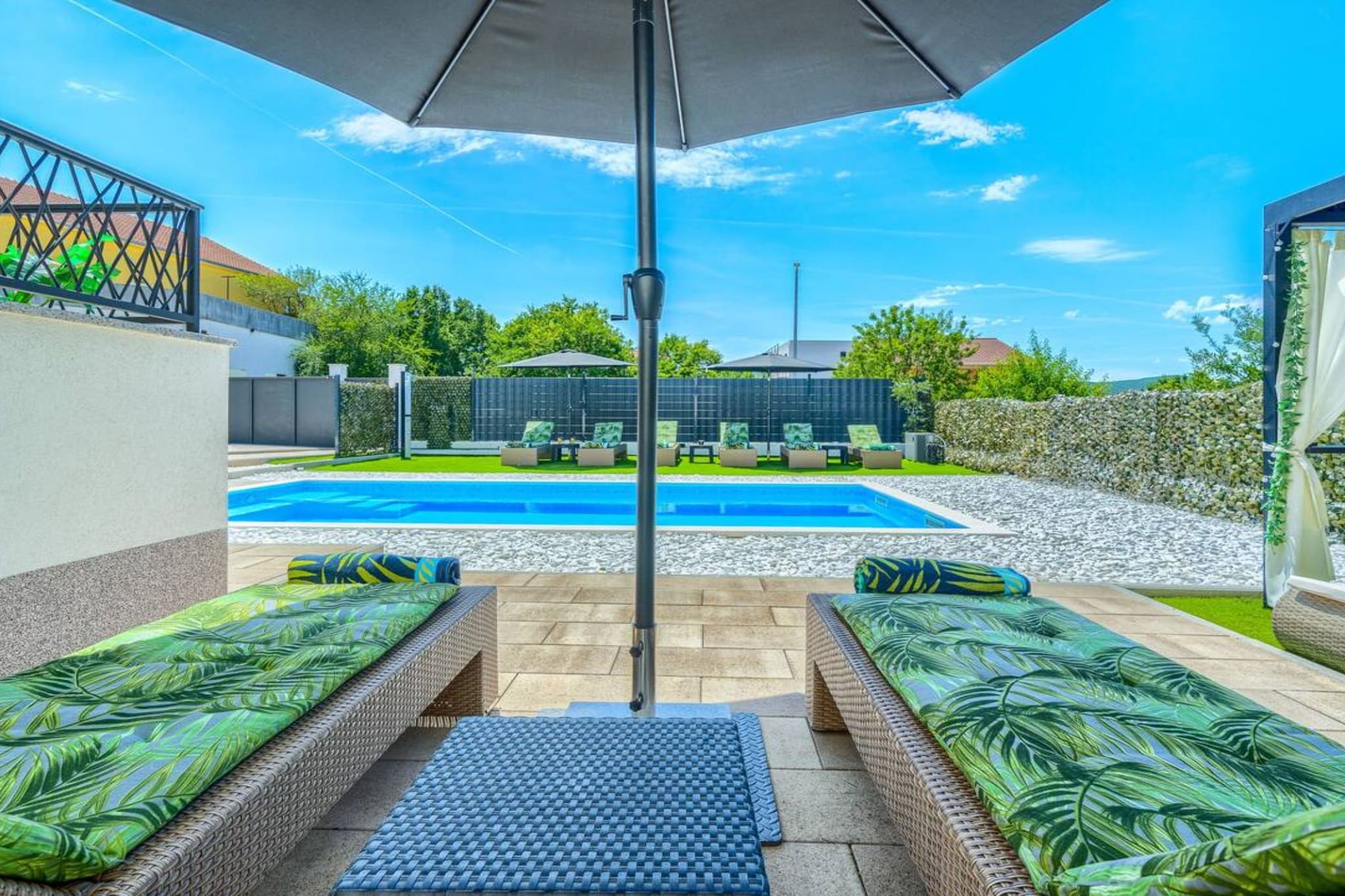 Five Bedroom Villa with Private Pool-Extérieur