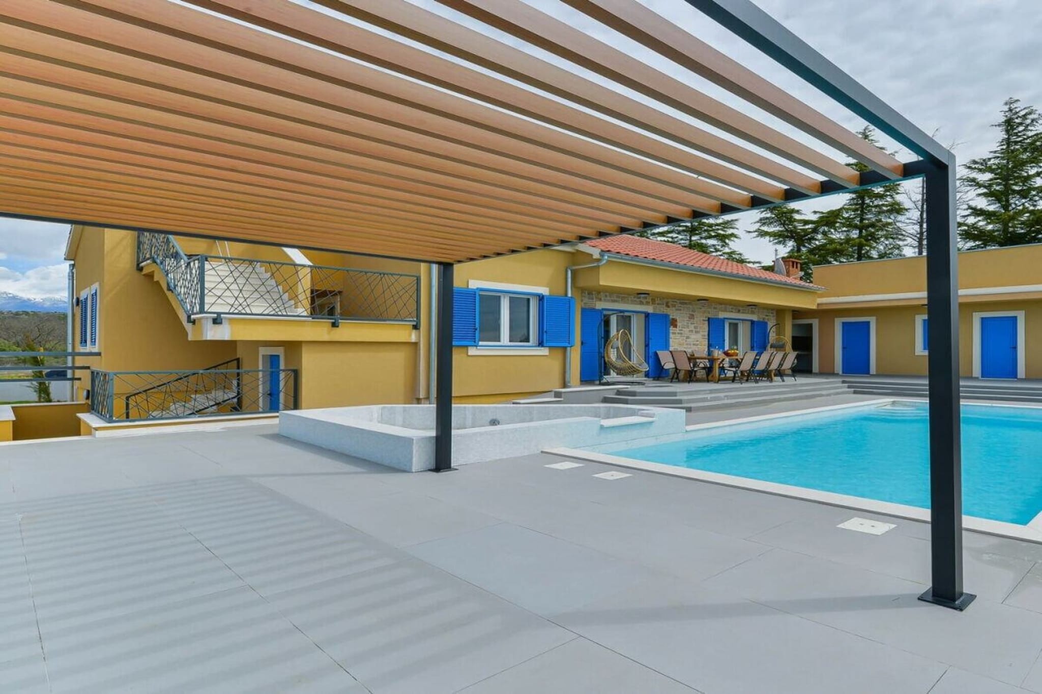 429433-Piscine