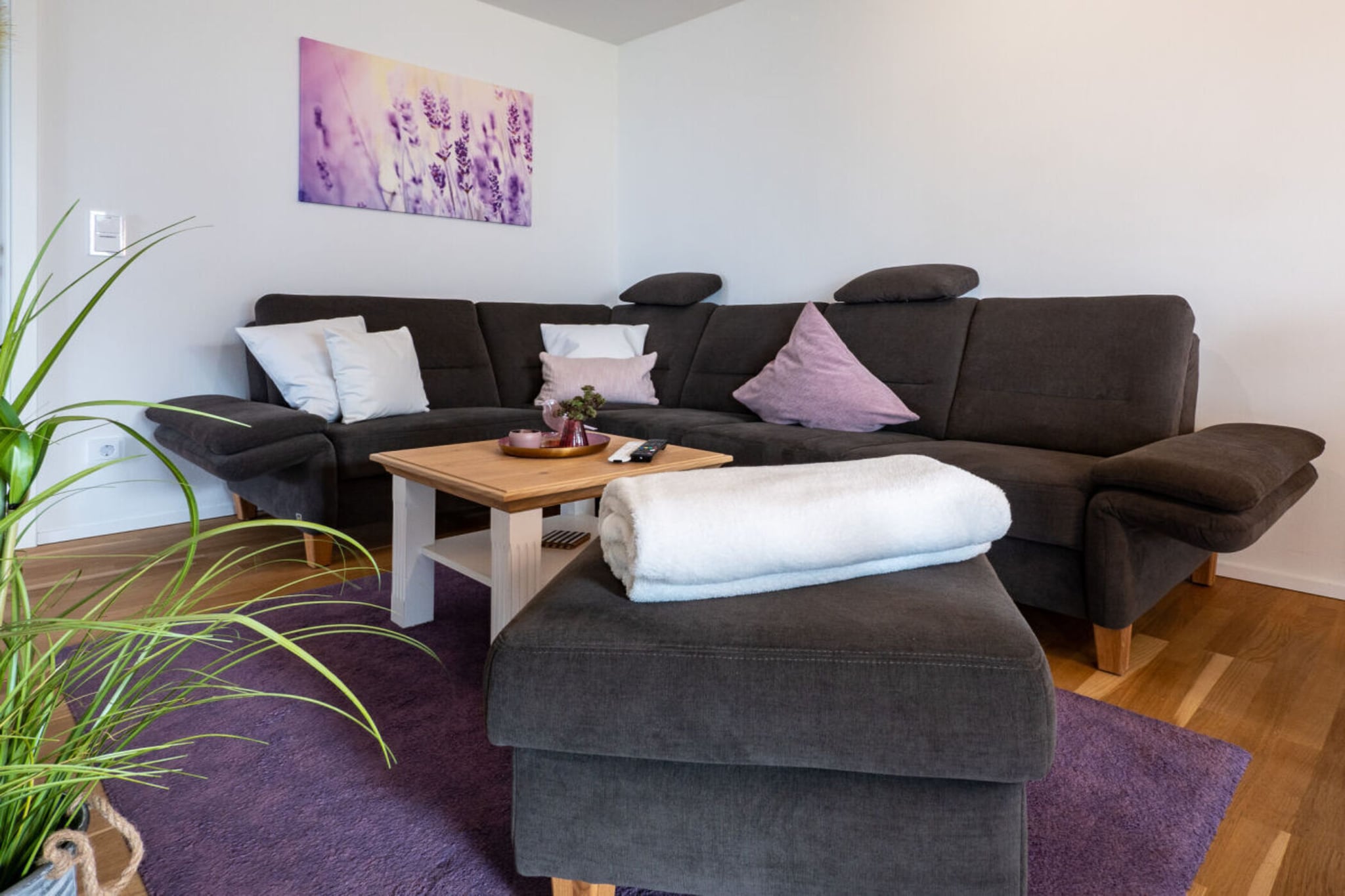 424127-Living room