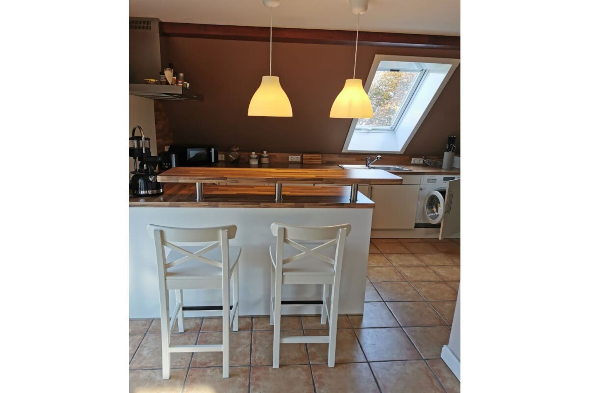 436468 - Kitchen