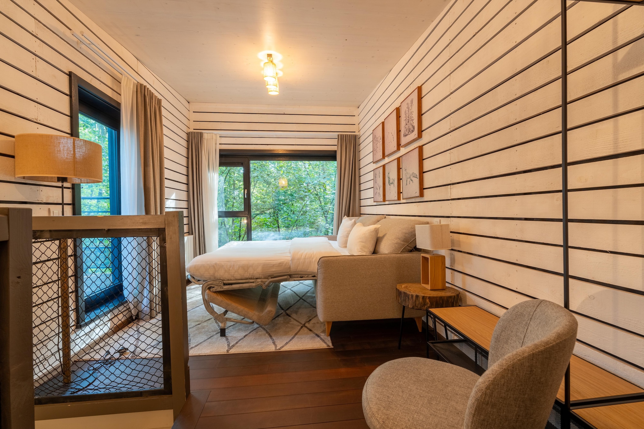 Ground floor: (Bedroom with bathroom(double bed(160 x 200 cm), shower, washbasin, toilet), Internet access)\n\nmezzanine: (open kitchen(electric kettle, cooker, coffee machine(pads), oven, dishwasher, fridge-freezer), Living/diningroom(double bed(160 x 200 cm), TV(smart TV), dining table, fireplace, seating area), terrace)\n\nterrace, garden, bicycle storage, garden furniture, parking lot(public), swimming pool(shared with other guests, outside), swimming pool(shared with other guests, indoor), padel court