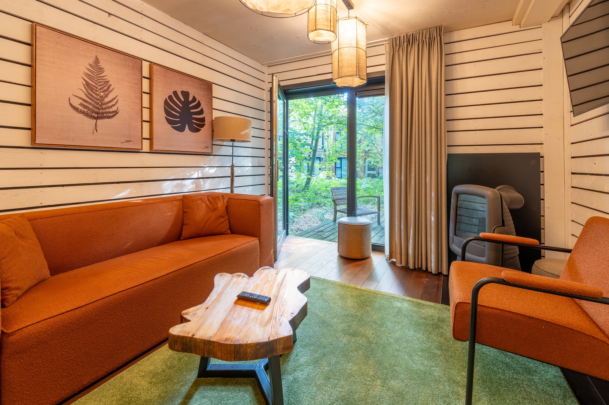 Forest-View Cottage Stay