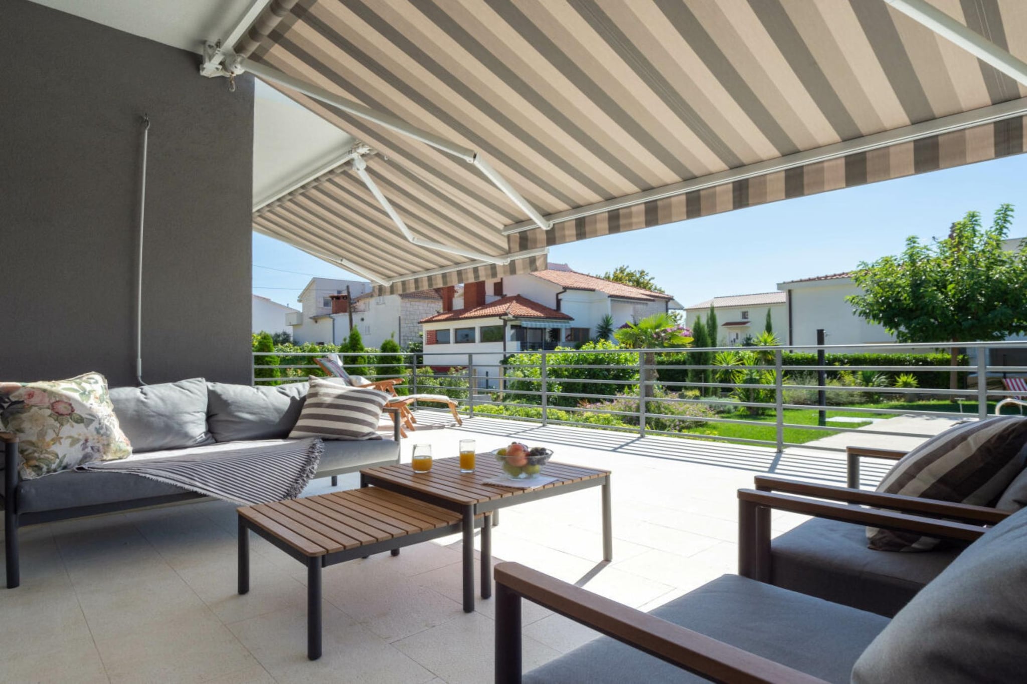 468555-Terrasbalkon