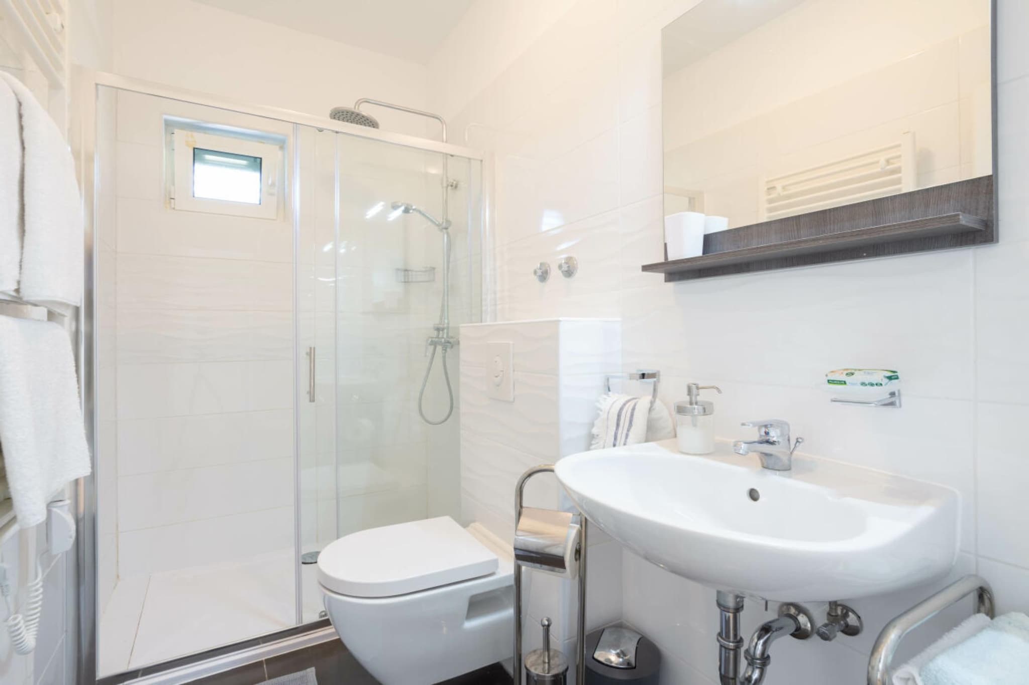468555-Badkamer