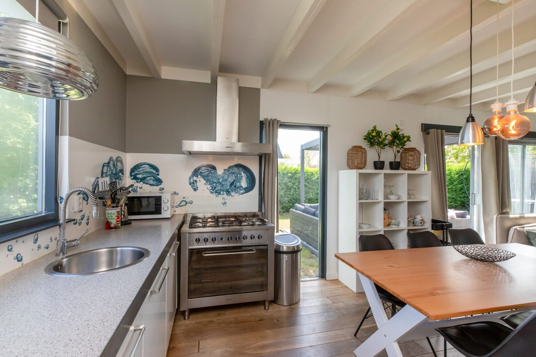 Strandhuis Schoneveld - Kitchen