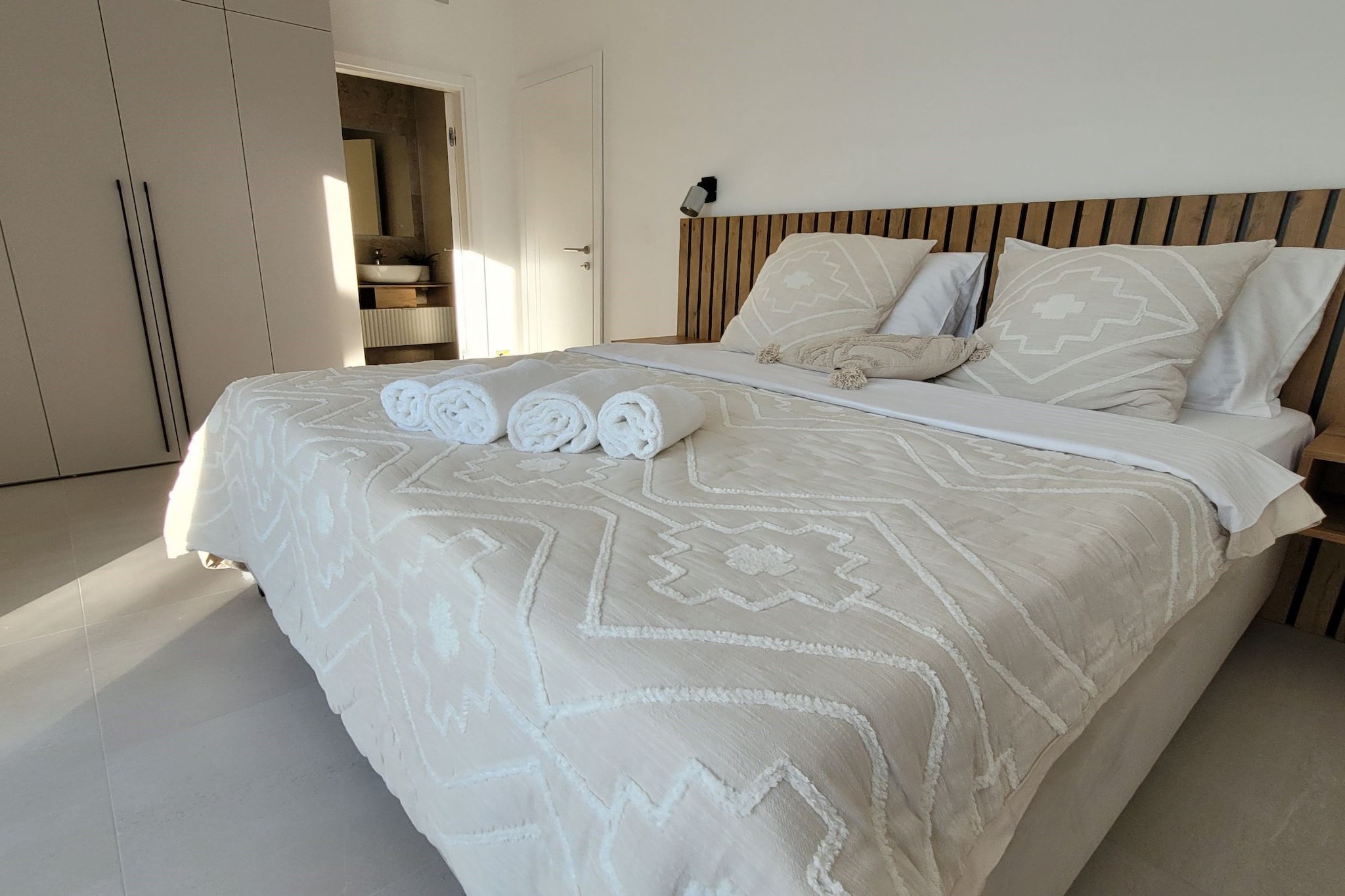 Villa Oasis - Five Bedroom Villa with Private Pool-Chambre