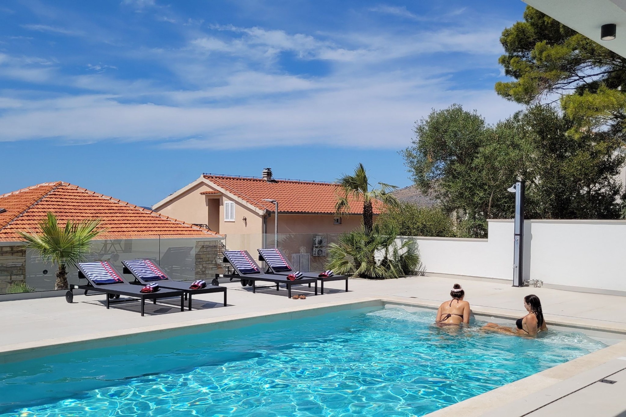 Villa Oasis - Five Bedroom Villa with Private Pool-Piscine