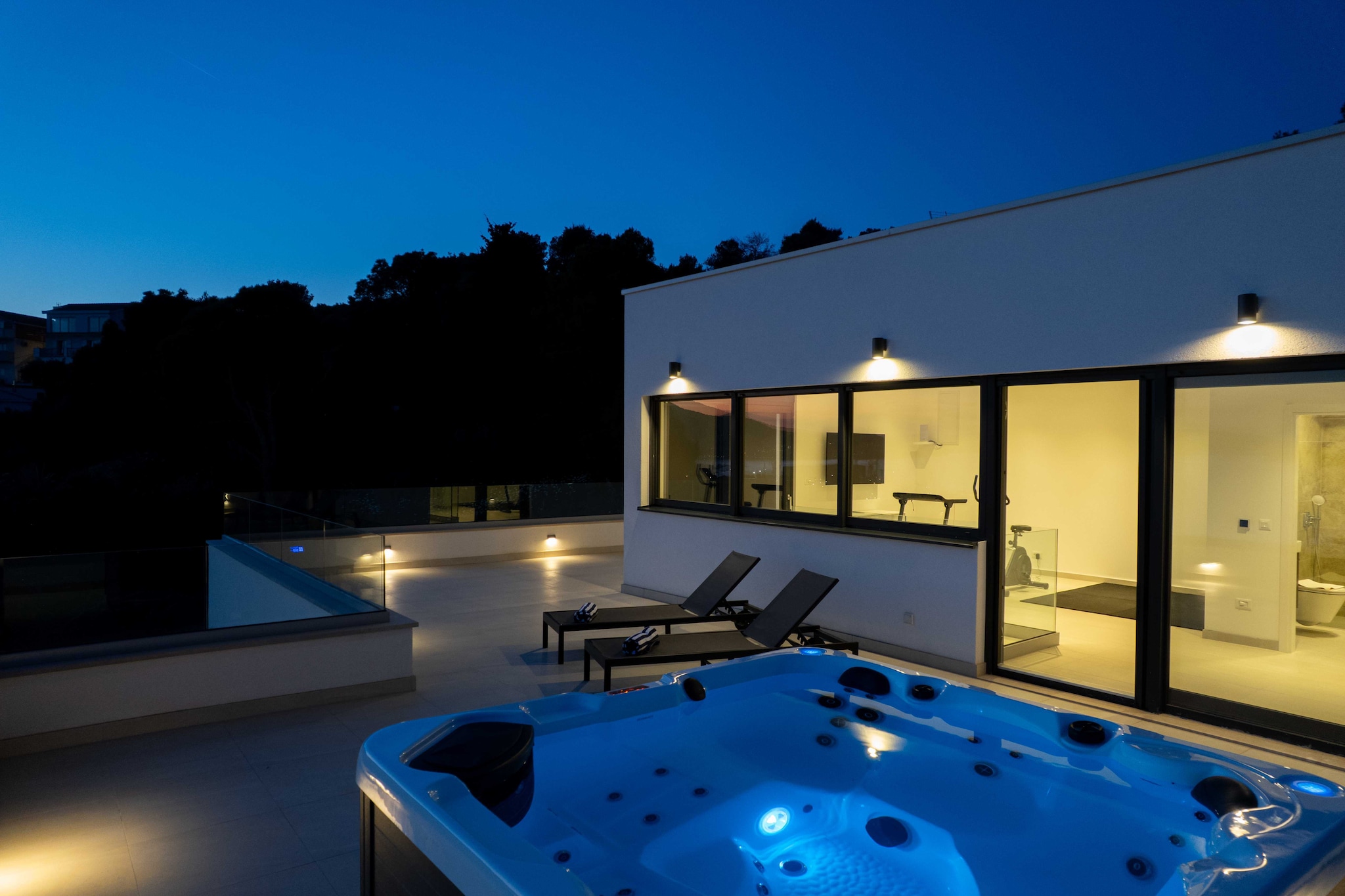 Villa Oasis - Five Bedroom Villa with Private Pool-Spa