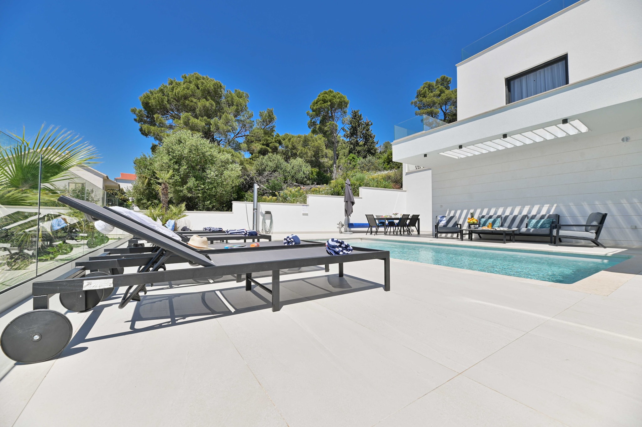 Villa Oasis - Five Bedroom Villa with Private Pool-Piscine