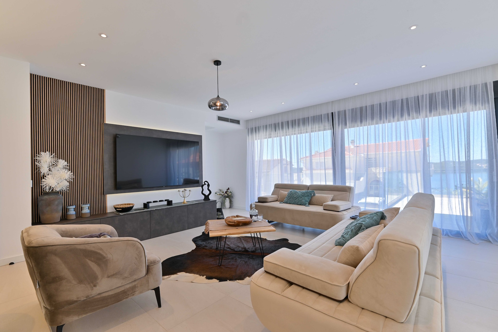Villa Oasis - Five Bedroom Villa with Private Pool-Salon