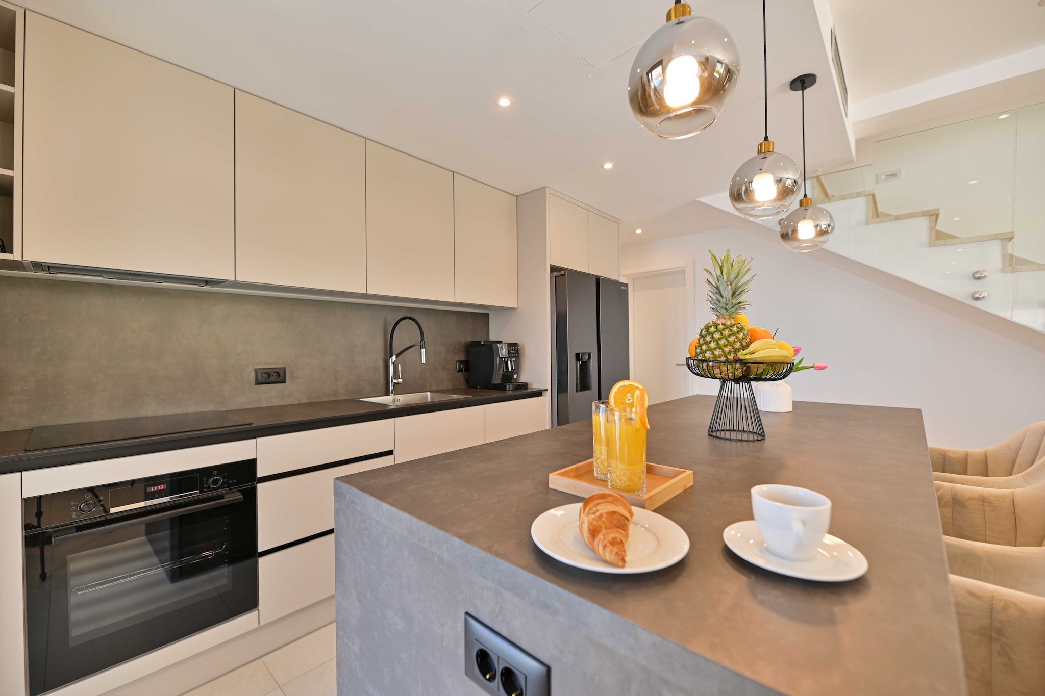 Villa Oasis - Five Bedroom Villa with Private Pool-Cuisine