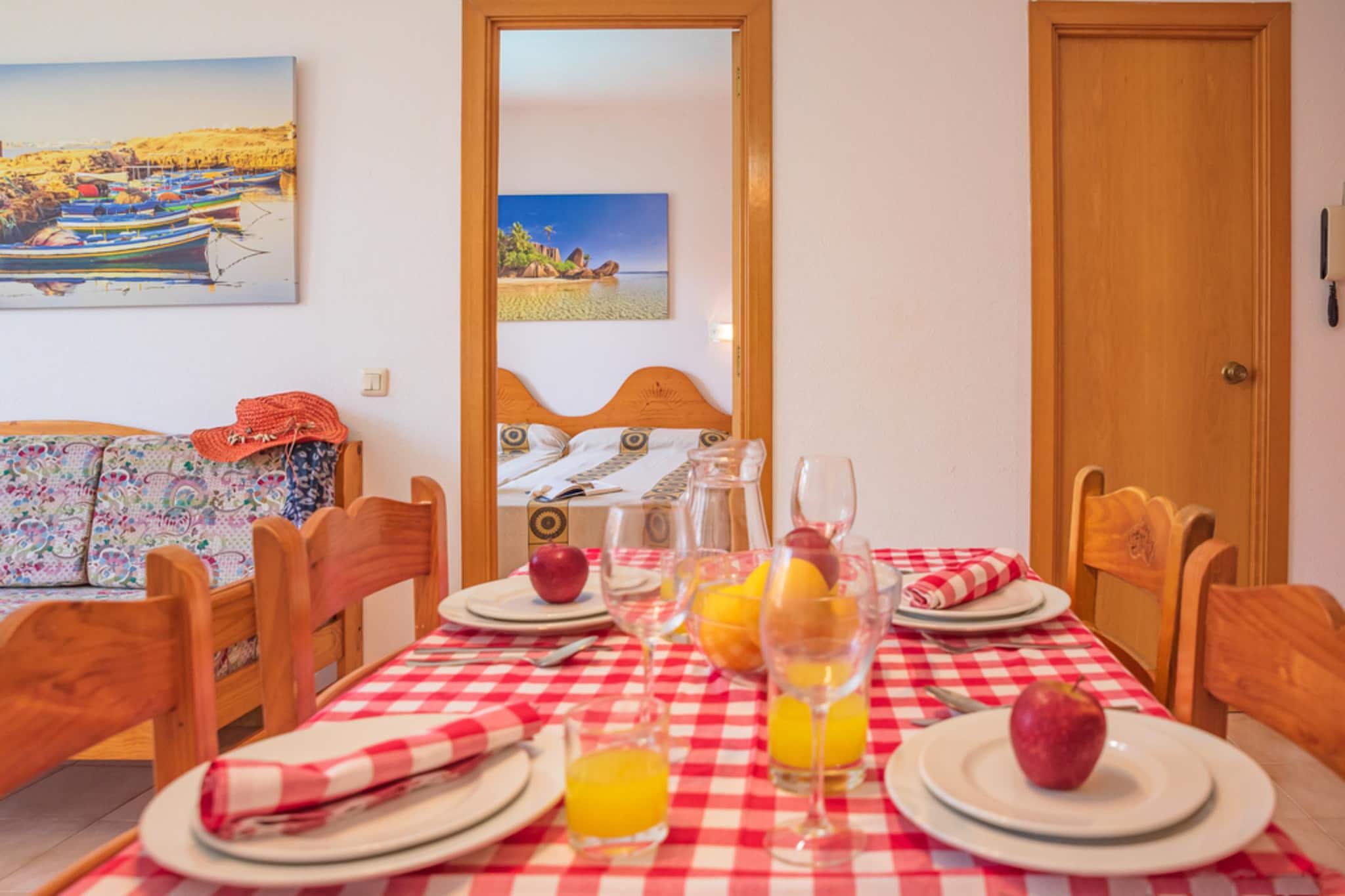 APARTAMENTOS COMTE D'EMPURIES C46-Salle à manger