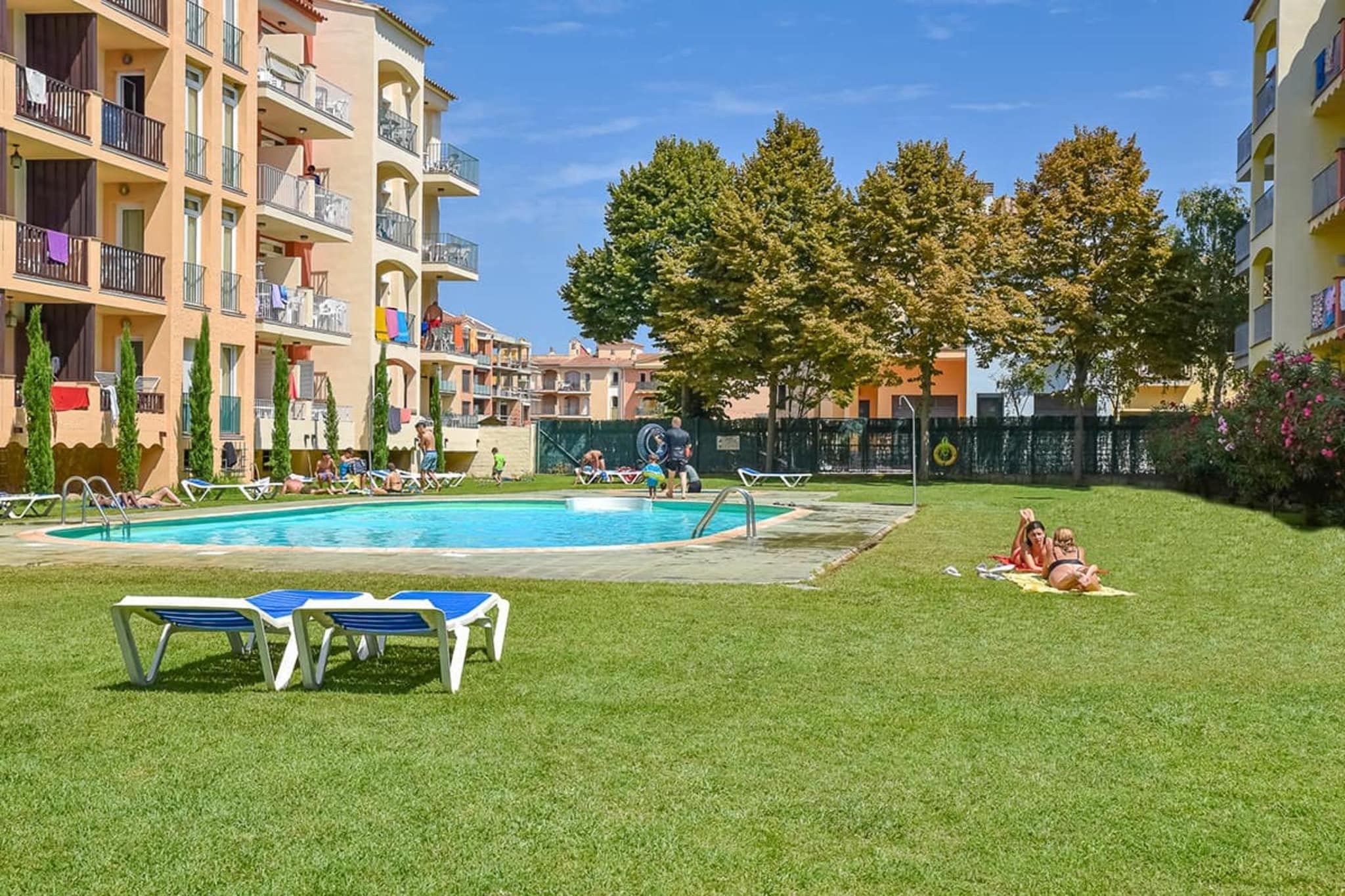 APARTAMENTOS COMTE D'EMPURIES C46-Piscine