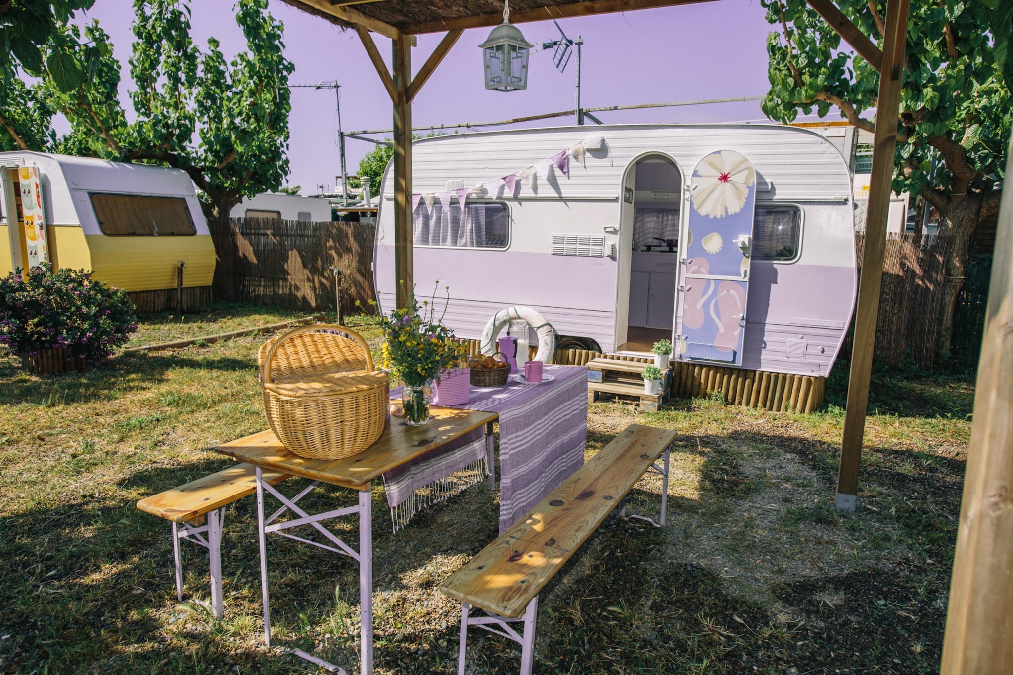 Ground floor: (Entrance, Kitchen, bedroom(single sofa bed, double king size bed), bathroom(shower), Internet access)\n\nterrace, garden, BBQ, parking