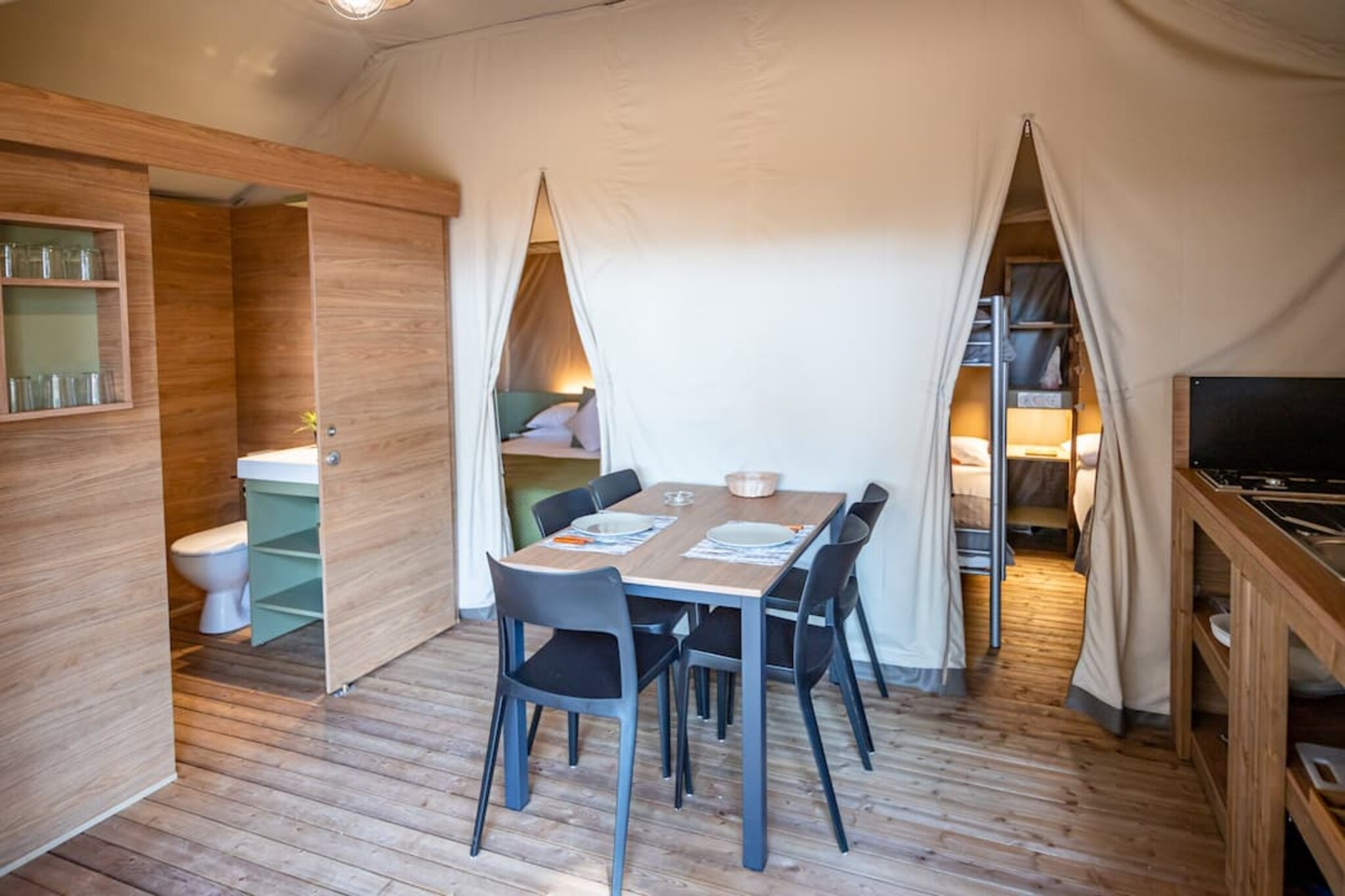 Cottage by Tarragona's Private Beach