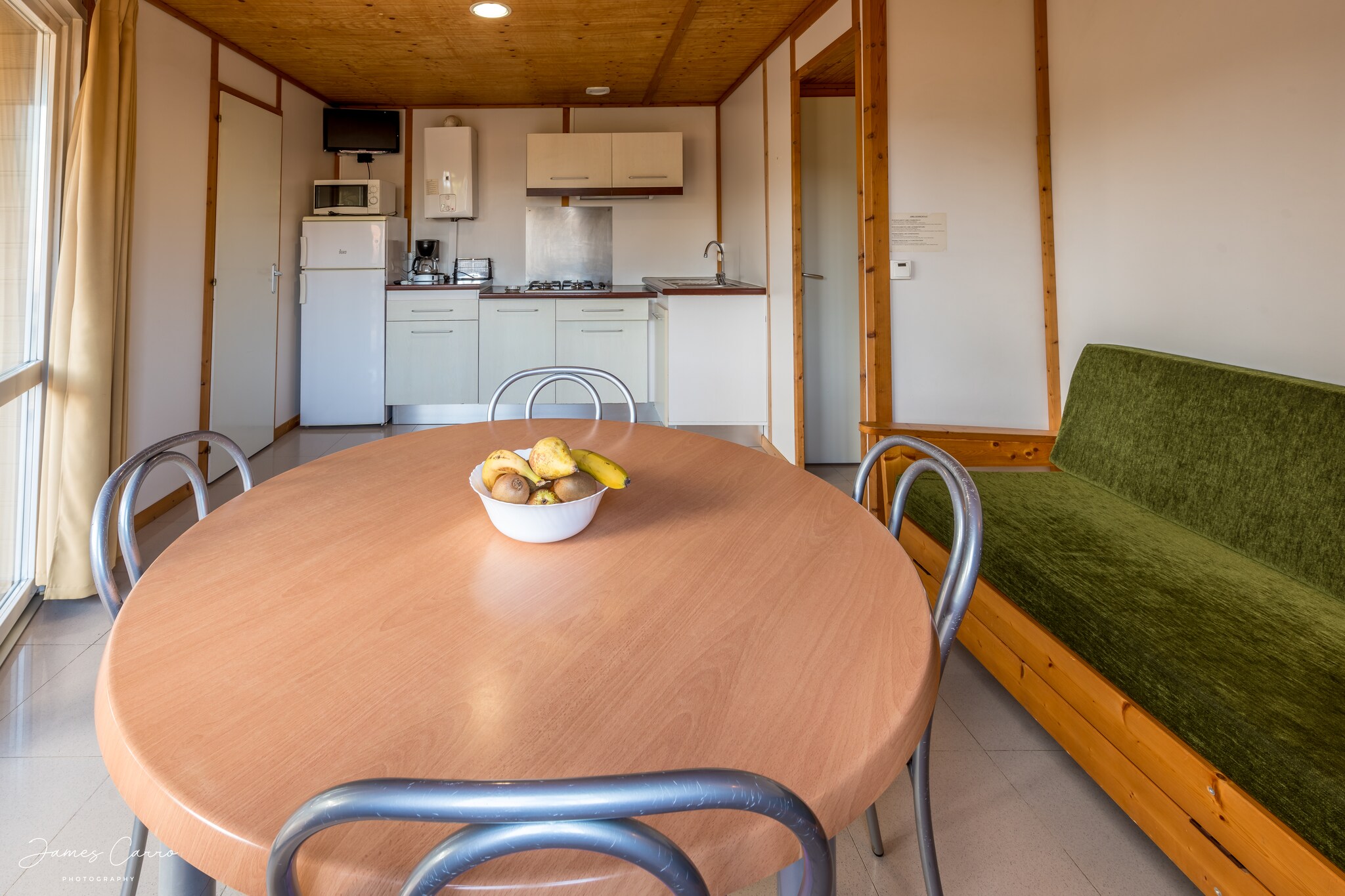 Nestled on the edge of Vilanova i la Geltrú, Vilanova Park offers a delightful getaway in a spacious 50 m² bungalow, perfect for families or groups of up to 6 people. This inviting accommodation features two comfortable bedrooms and a sofa bed in the living room, providing plenty of space for relaxation. The fully equipped kitchen allows you to prepare your favorite meals, while the cozy living area serves as a perfect gathering spot for family fun.
Step outside to enjoy the beautiful Mediterranean views from your private terrace, ideal for alfresco dining or simply soaking up the sun. The complex boasts two inviting swimming pools and a rejuvenating spa, ensuring that your stay is filled with both relaxation and leisure.
Located just a short drive from the charming city center of Vilanova i la Geltrú, you can explore stunning beaches, a vibrant promenade, and delightful restaurants. Don’t miss the chance to visit the historic fishing port and enjoy local seafood. For a day of adventure, the nearby PortAventura World amusement park offers thrilling rides and attractions for the whole family.
With its perfect blend of comfort and location, your stay at Vilanova Park is sure to be an unforgettable family experience!