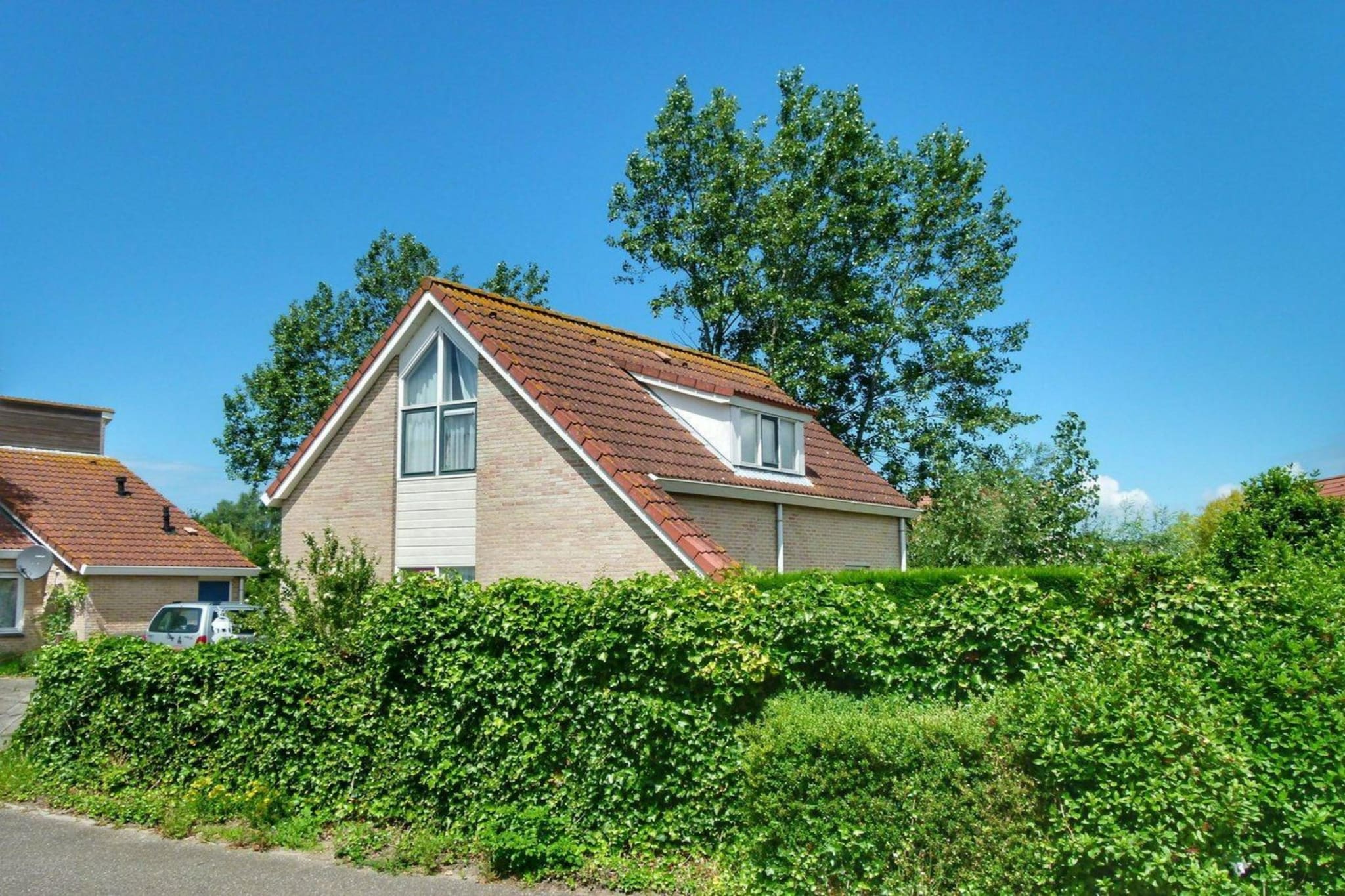 Exterior Summer