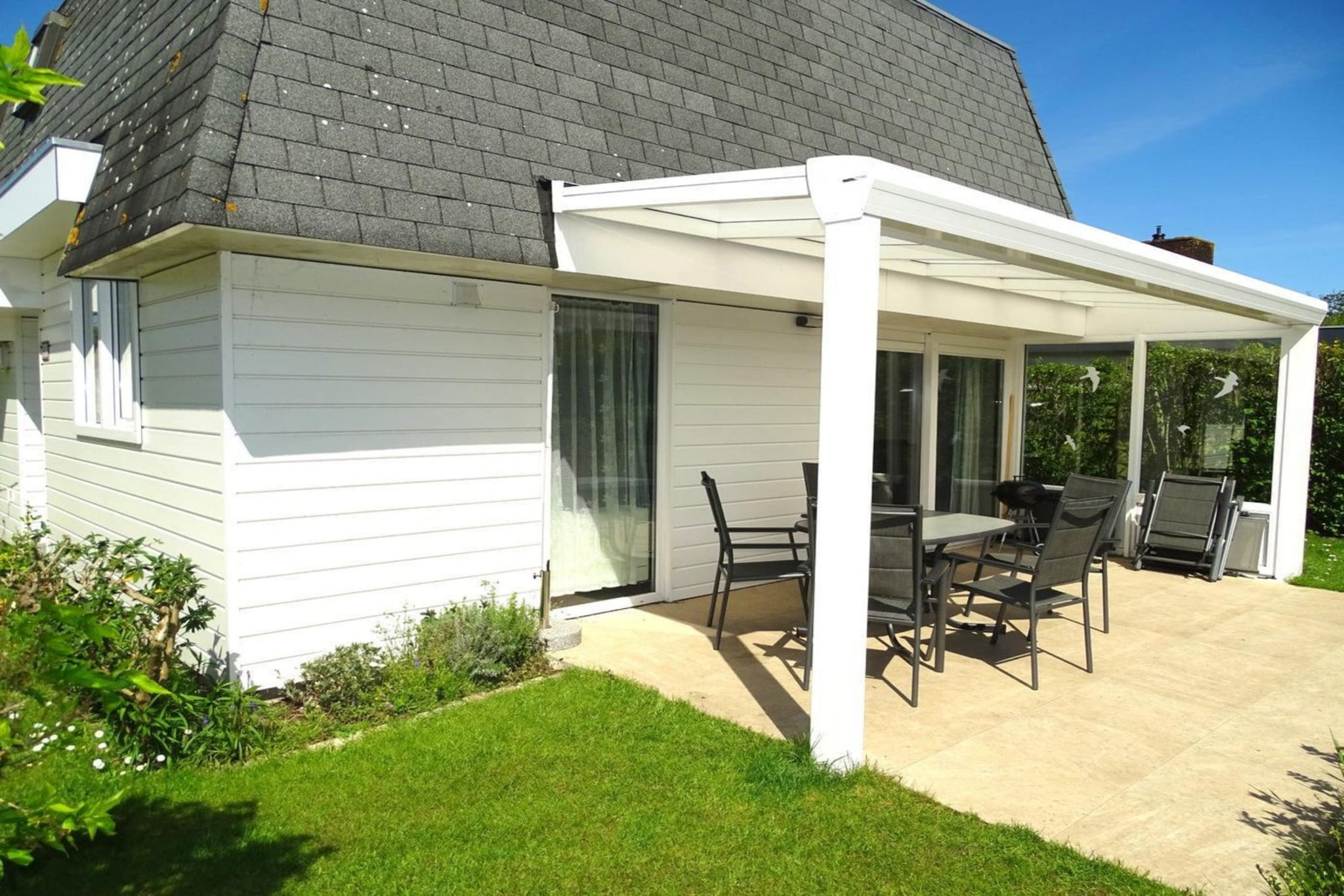 Exterior Summer