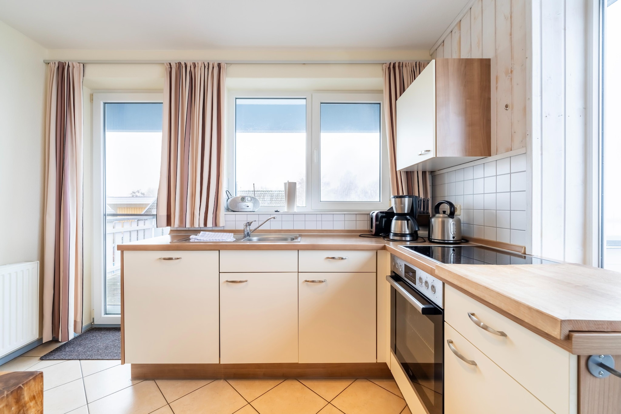 Kapitänsdeck 4 Pers 453-Keuken