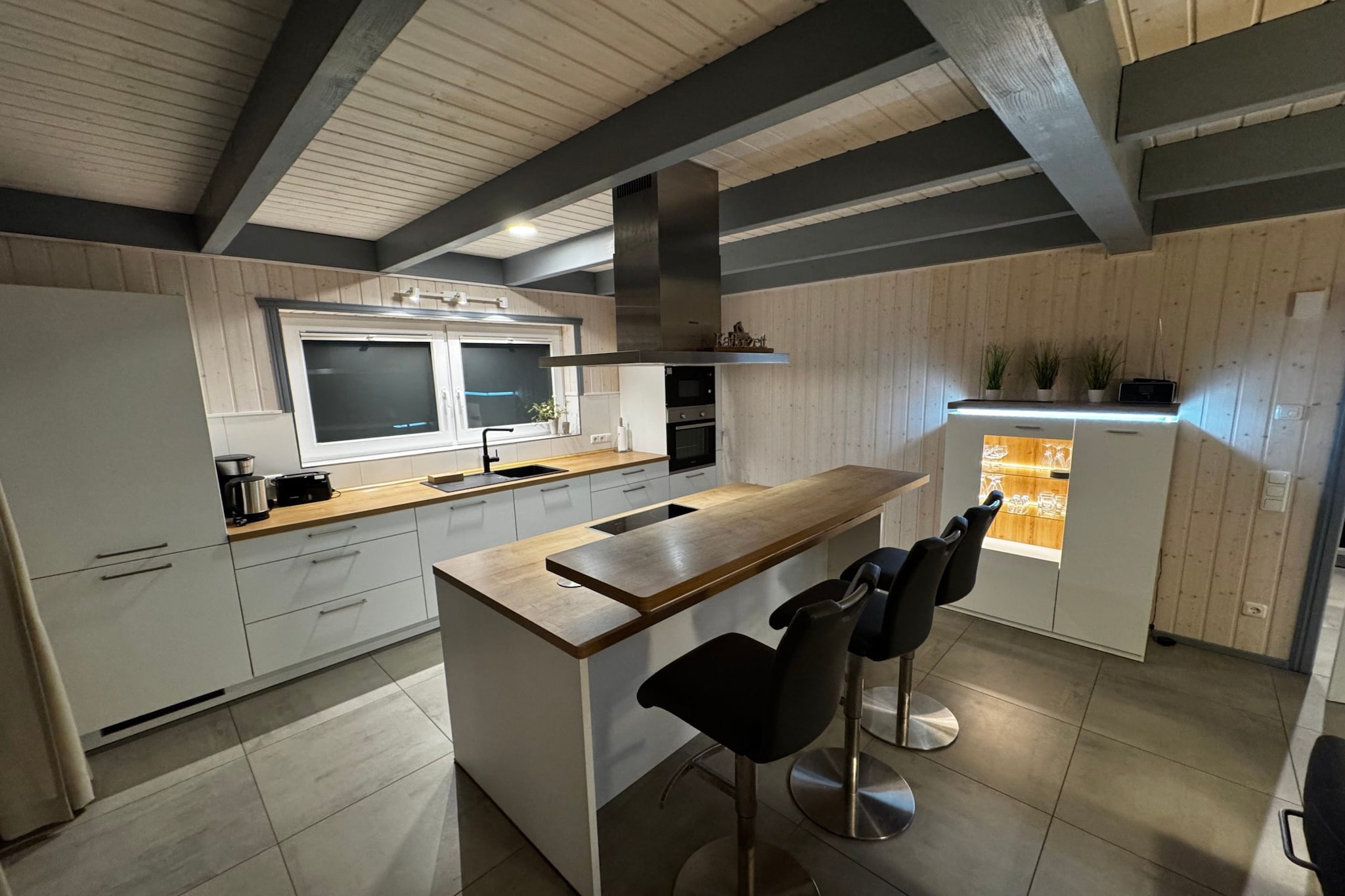 Schwan 308 - Kitchen