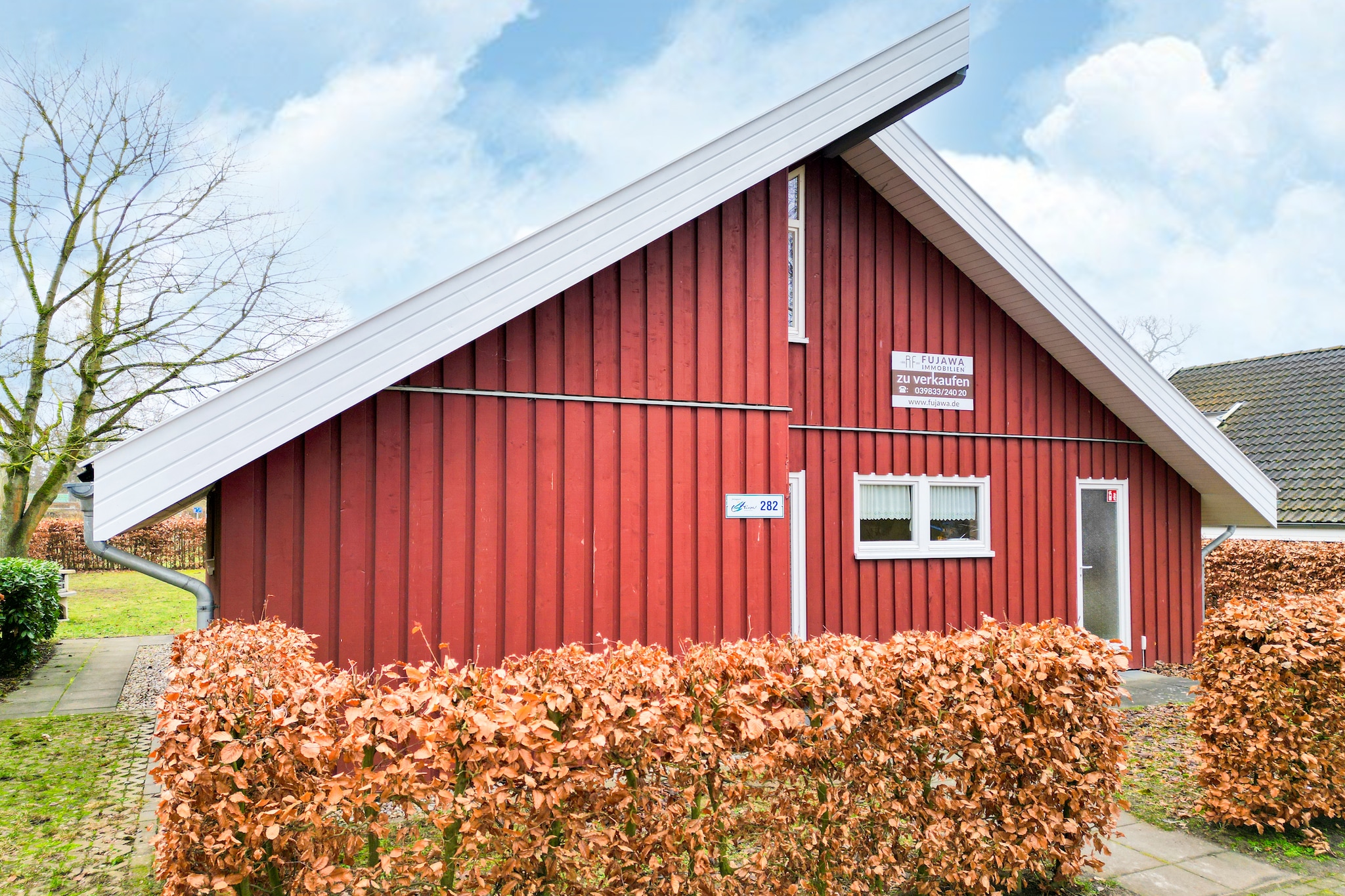 Exterior Summer
