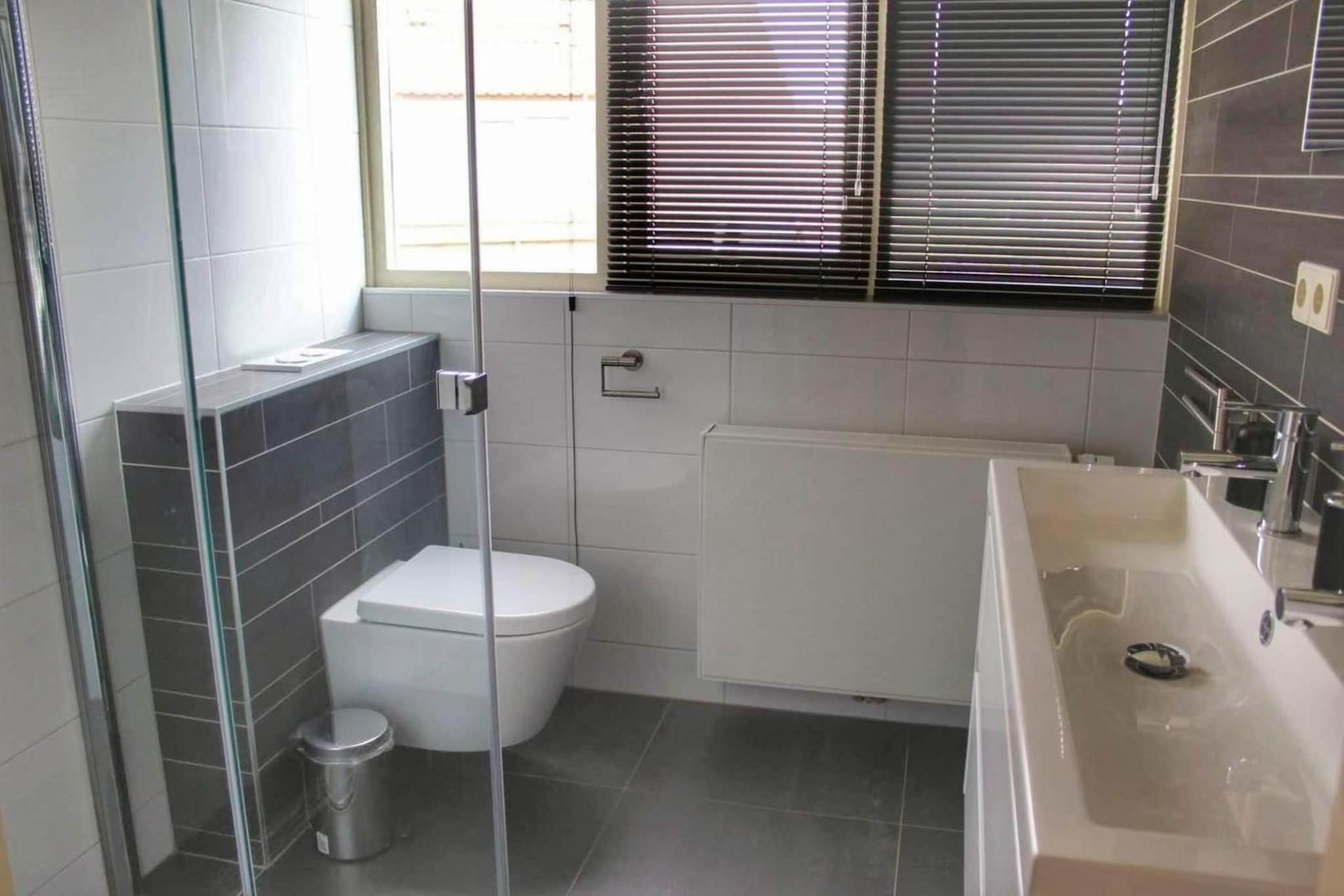 Scheldeveste 163 Zwin Breskens - Badkamer