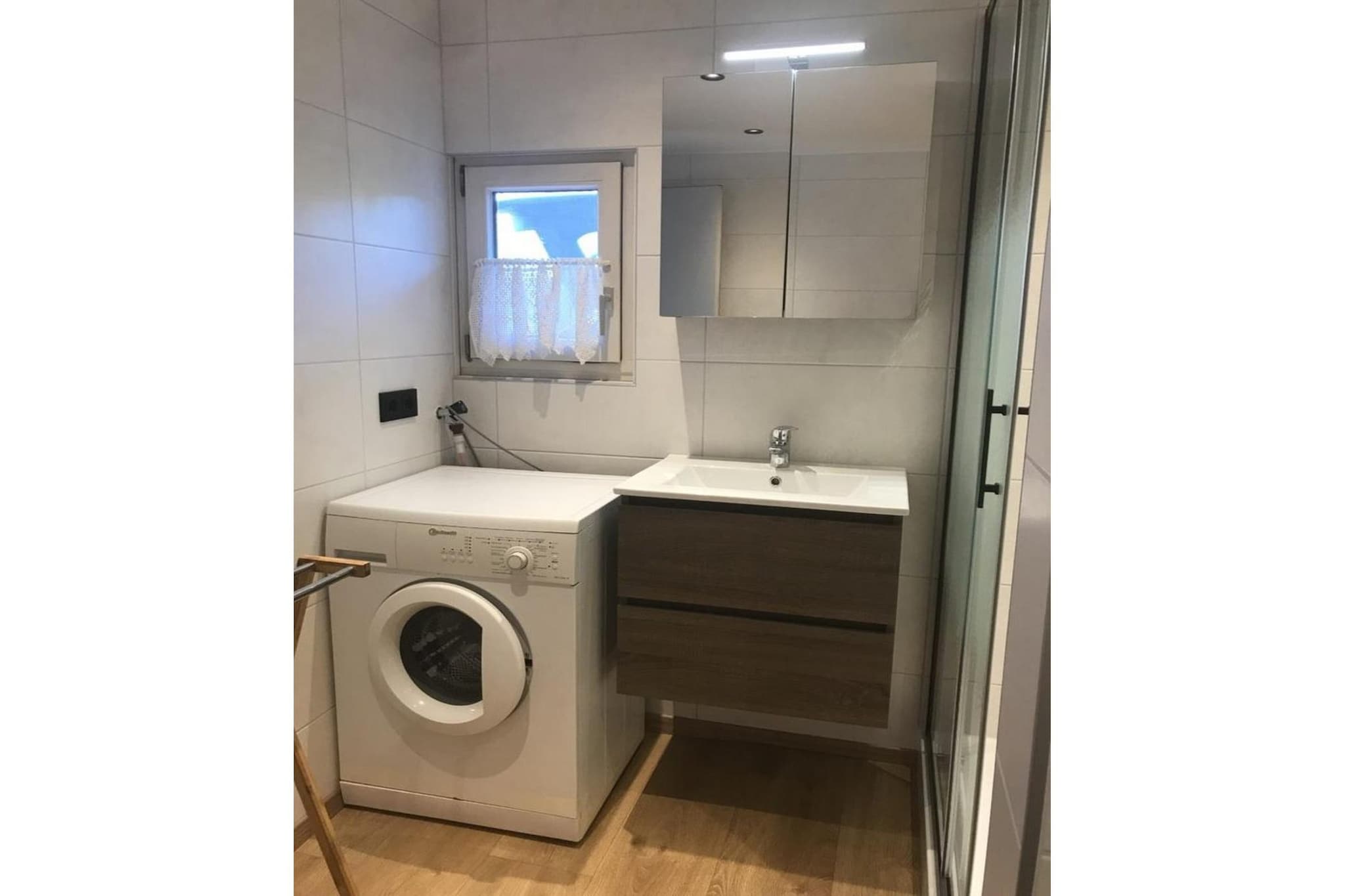 Schoneveld 60 Zeester Breskens - Badkamer